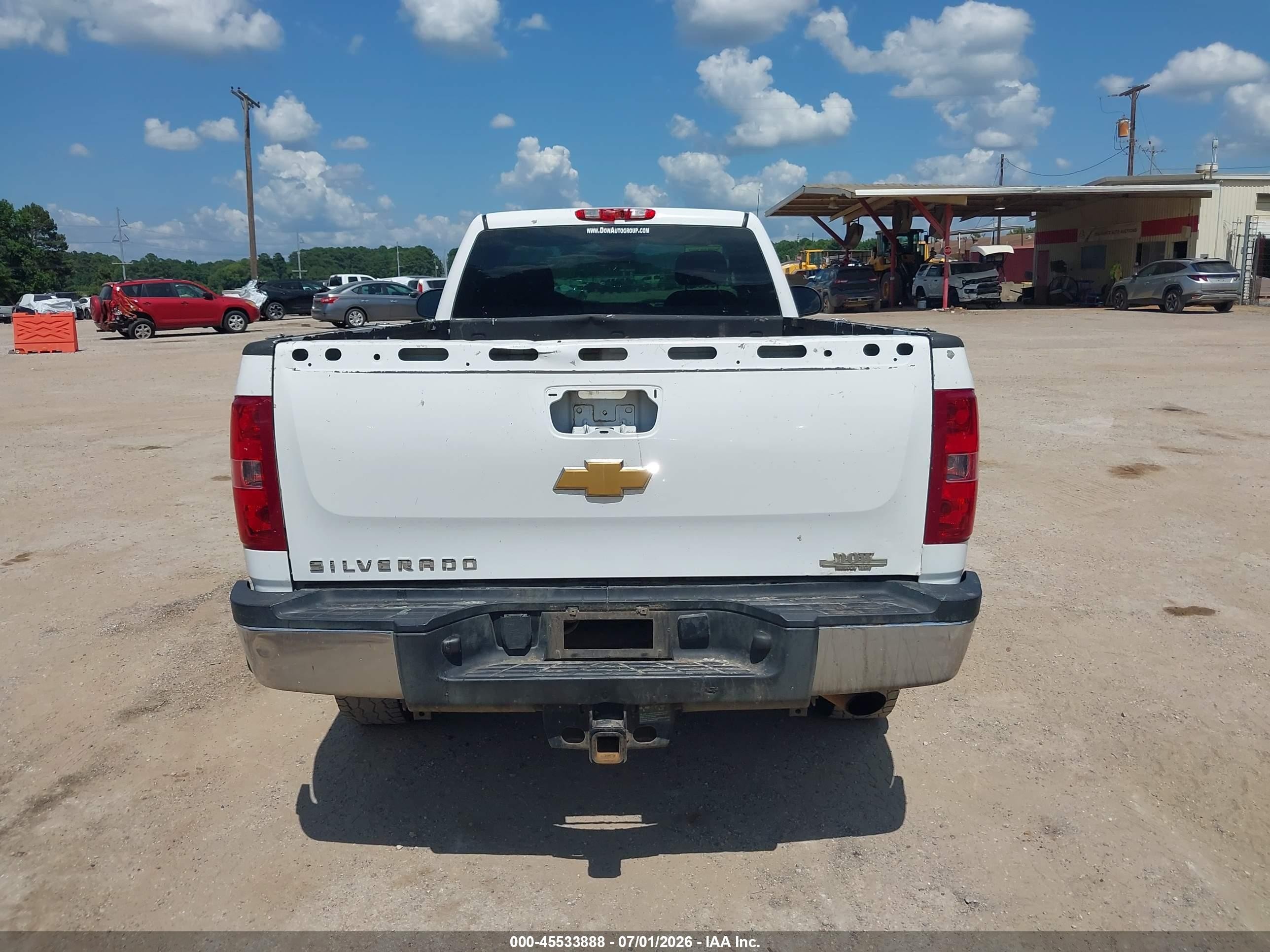 2013 Chevrolet Silverado 2500hd Work Truck White vin: 1GC0CVCGXDF242097