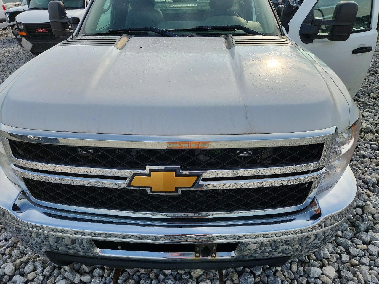 2013 Chevrolet Silverado K2500 Heavy Duty Белый vin: 1GC0KVC84DF236839