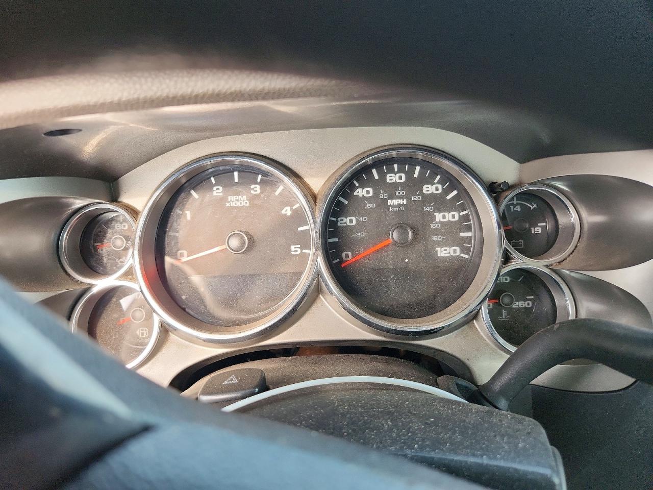 2013 Chevrolet Silverado K2500 Heavy Duty Белый vin: 1GC0KVC84DF236839