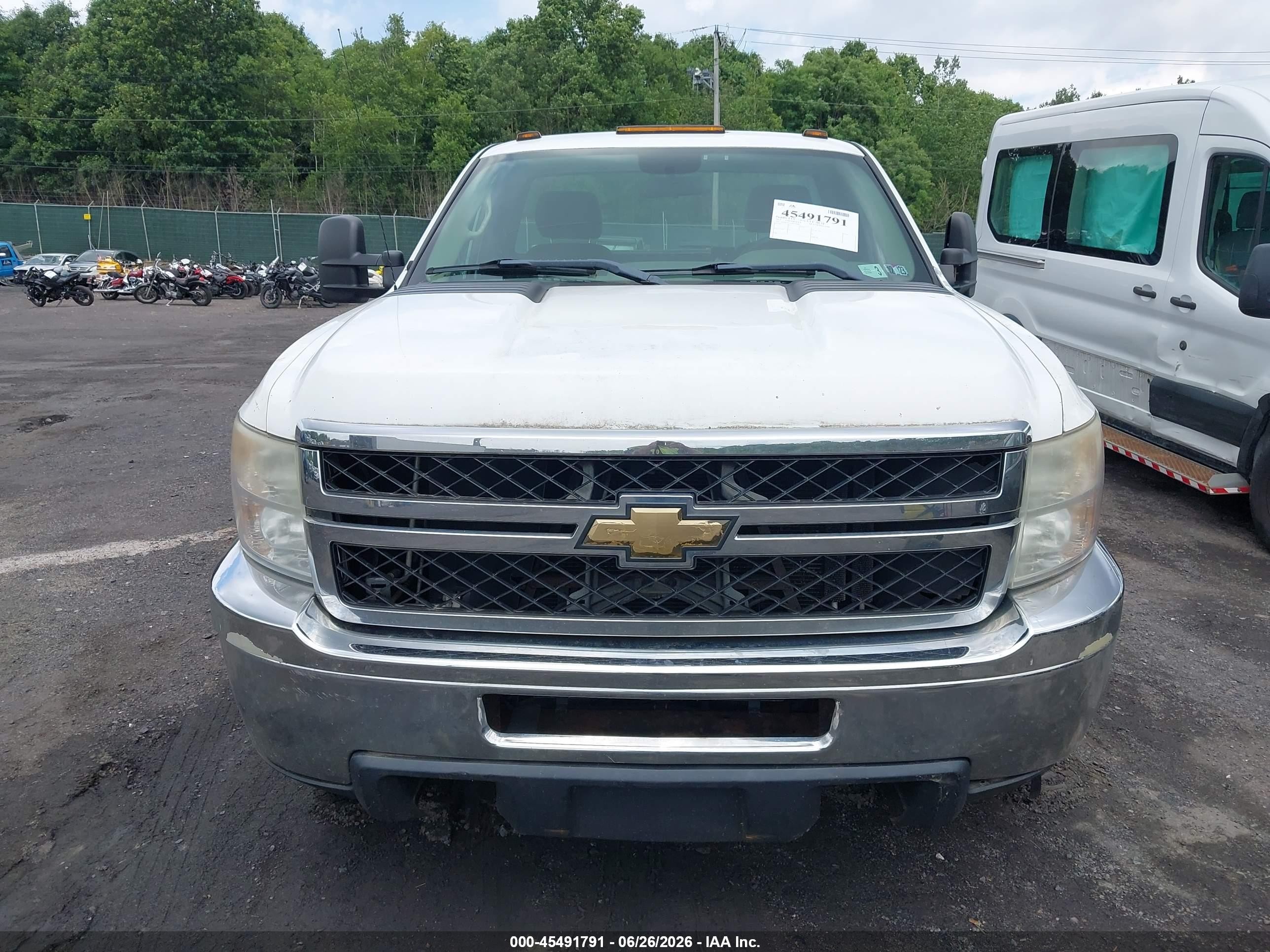 2011 Chevrolet Silverado 2500hd Work Truck White vin: 1GC0KVCG1BF122446