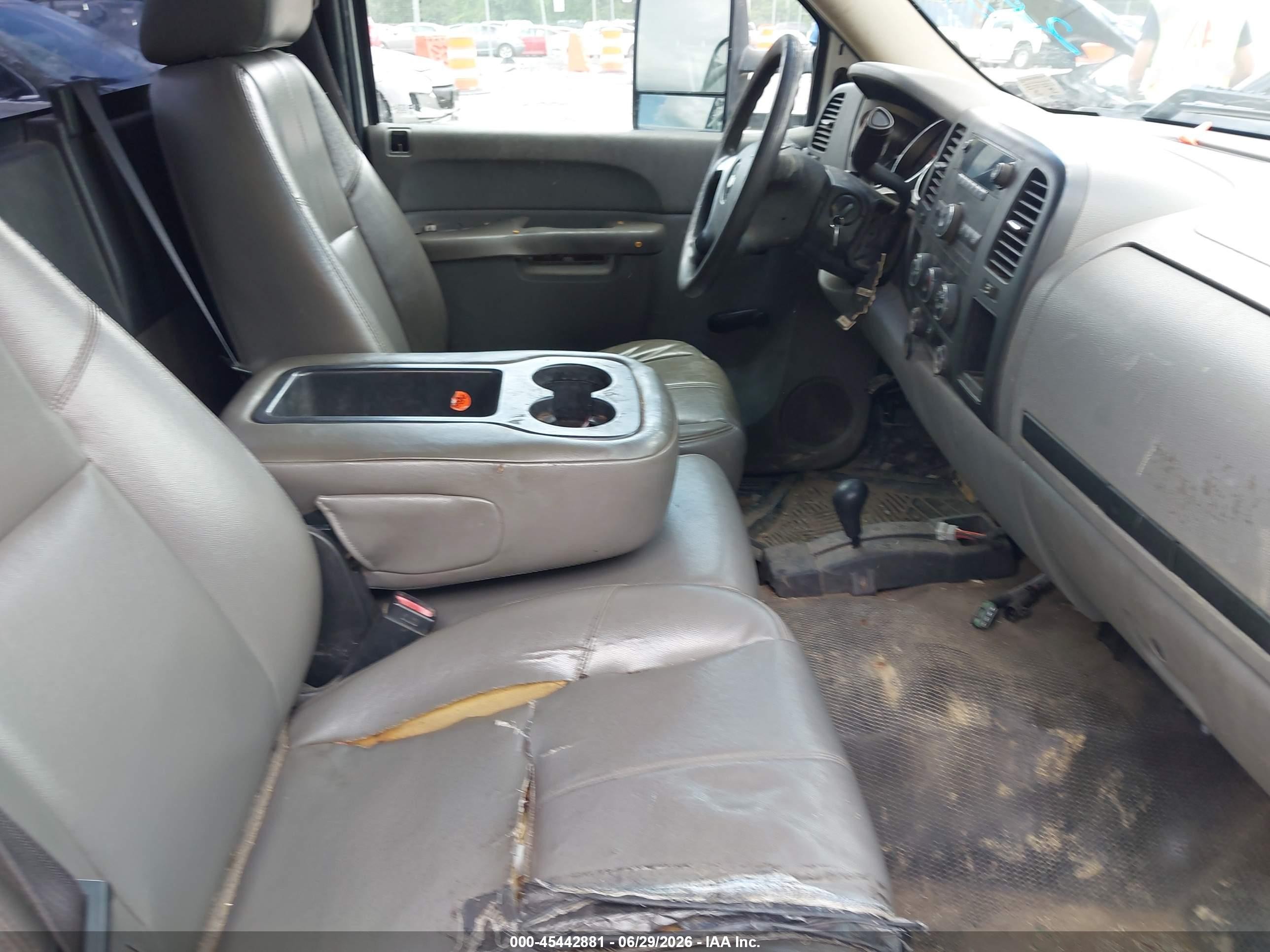 2011 Chevrolet Silverado 2500hd Work Truck White vin: 1GC0KVCG1BF209408