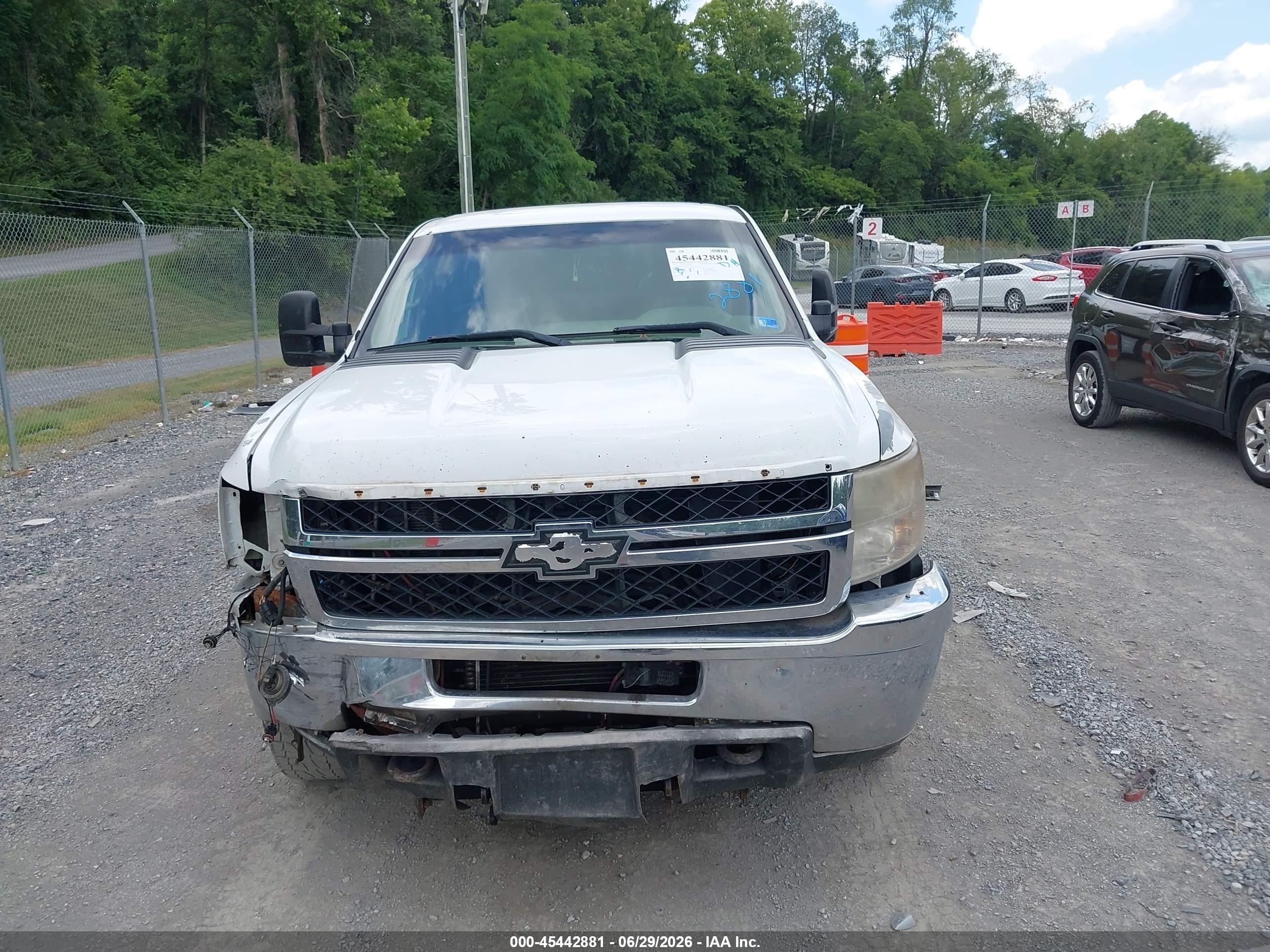 2011 Chevrolet Silverado 2500hd Work Truck White vin: 1GC0KVCG1BF209408