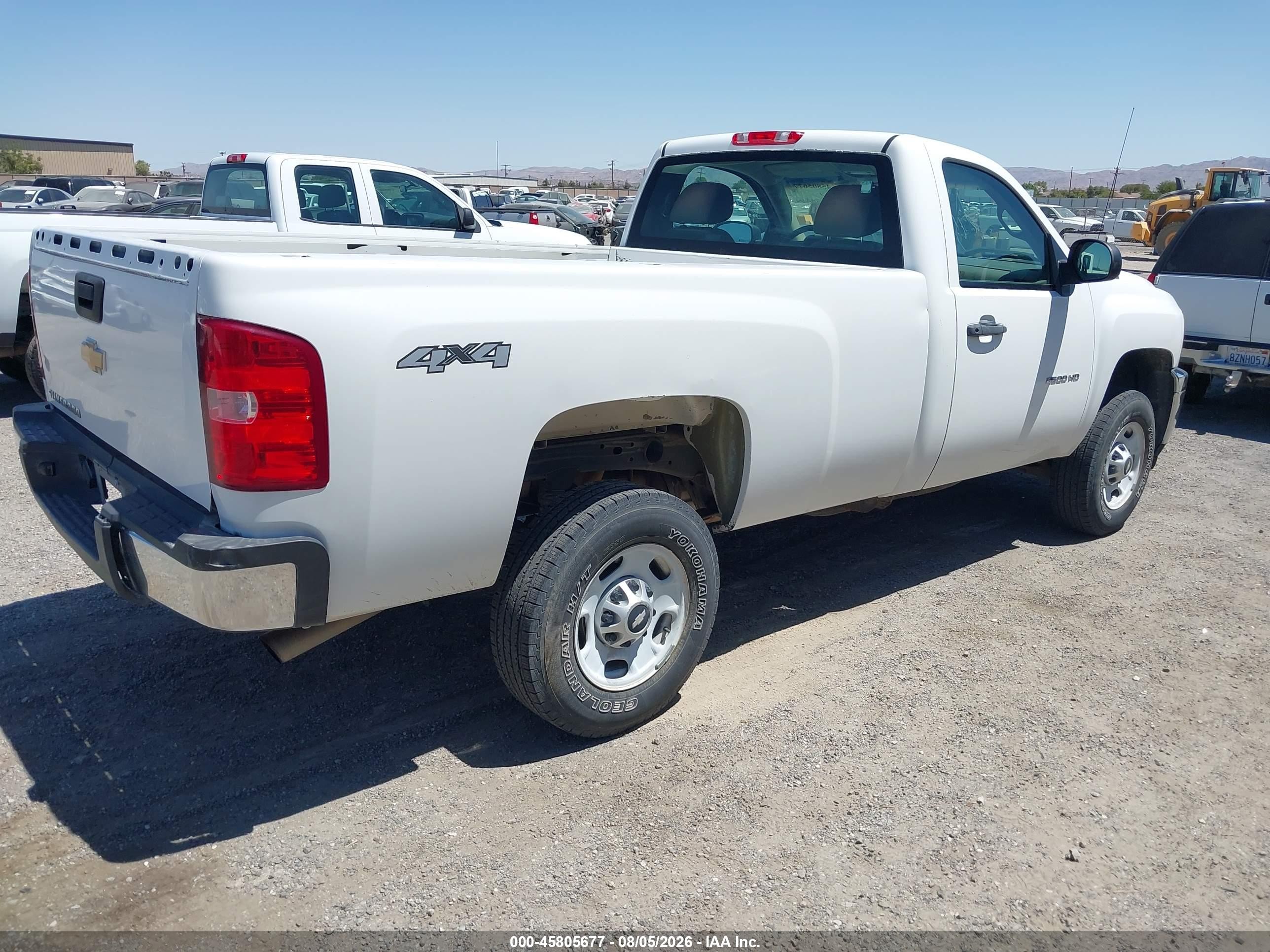 2011 Chevrolet Silverado 2500hd Work Truck Белый vin: 1GC0KVCG2BF204301