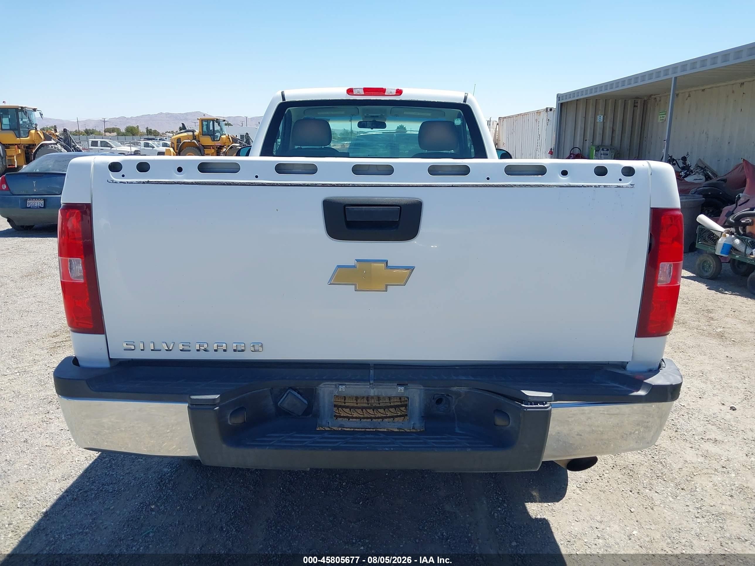 2011 Chevrolet Silverado 2500hd Work Truck Белый vin: 1GC0KVCG2BF204301