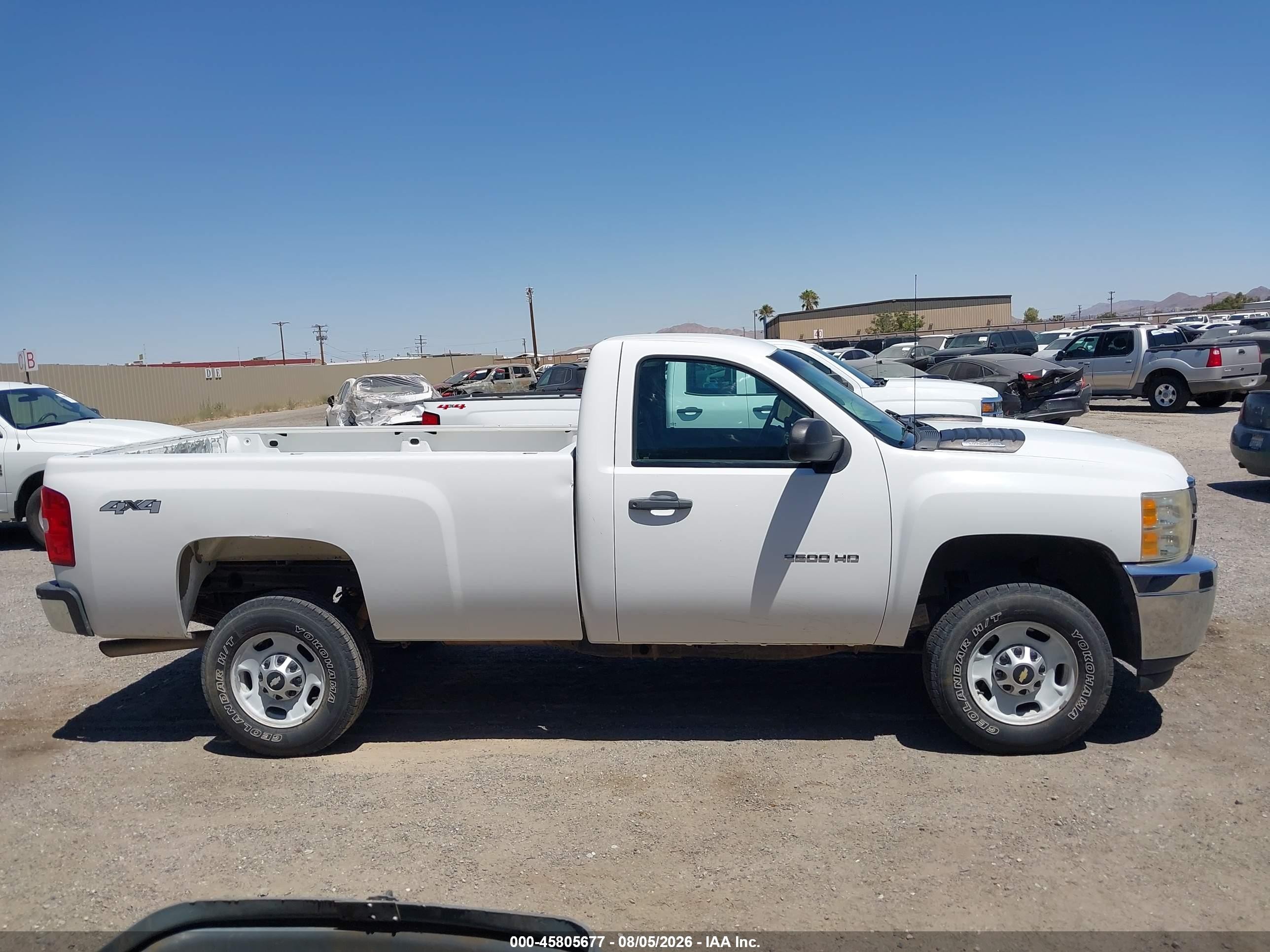2011 Chevrolet Silverado 2500hd Work Truck Белый vin: 1GC0KVCG2BF204301