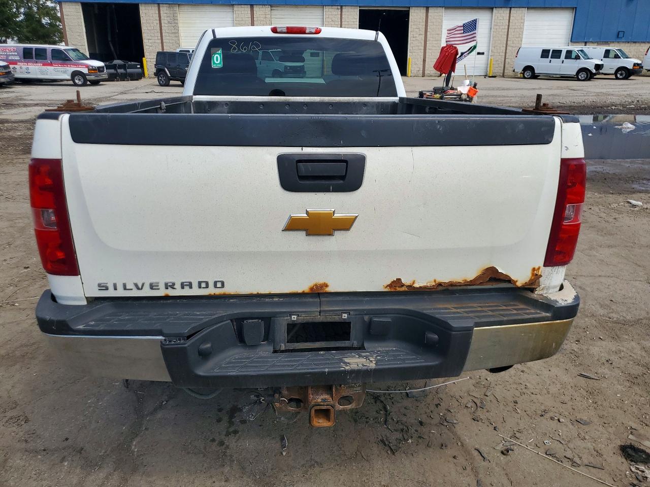 2014 Chevrolet Silverado K2500 Heavy Duty White vin: 1GC0KVCG4EF108612