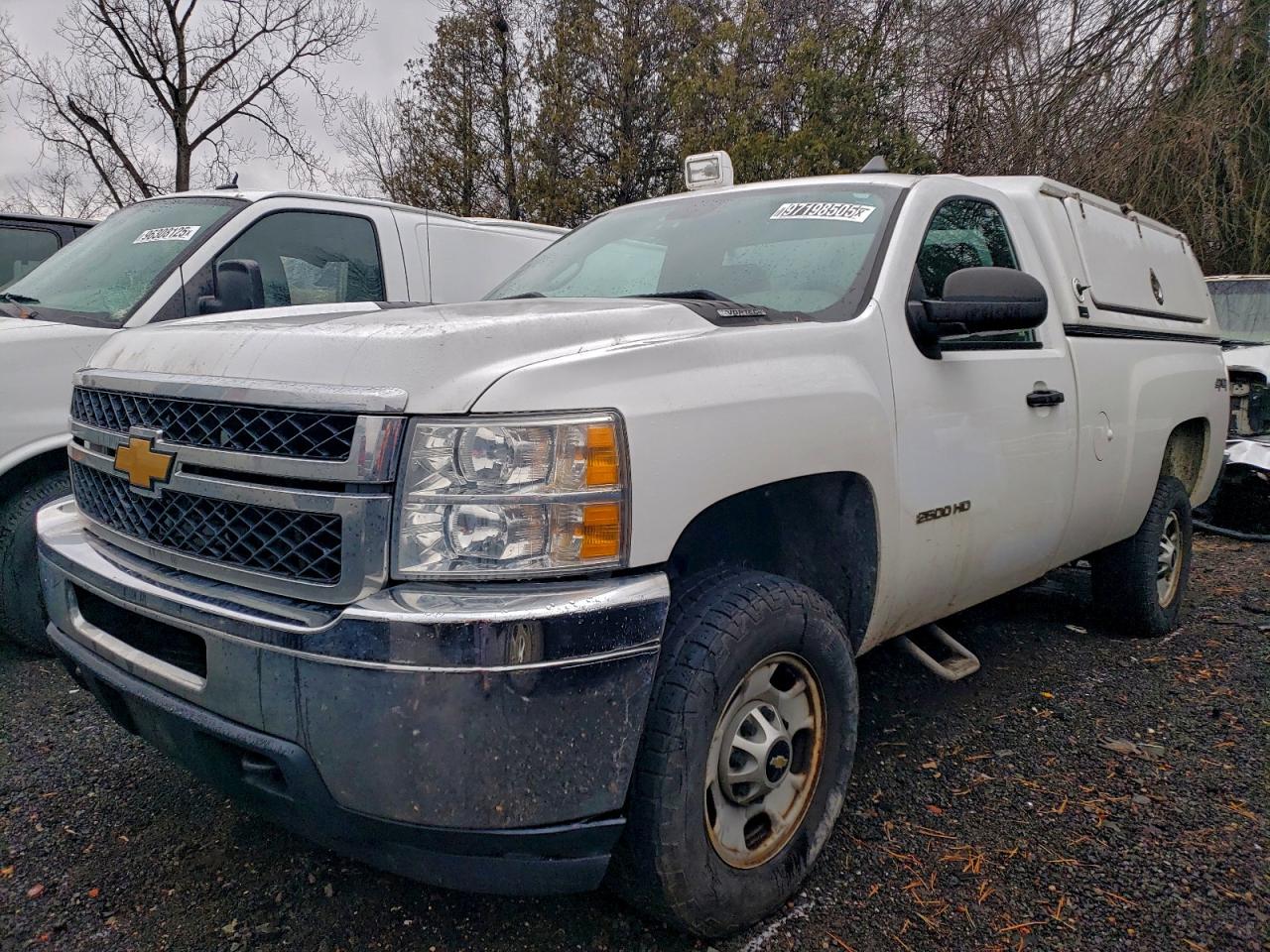 2014 Chev 2500hd 4x4 / Workpod White vin: 1GC0KVCG5EF166888