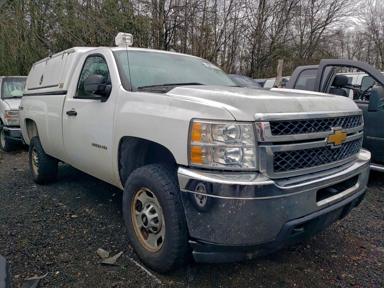 2014 Chev 2500hd 4x4 / Workpod White vin: 1GC0KVCG5EF166888