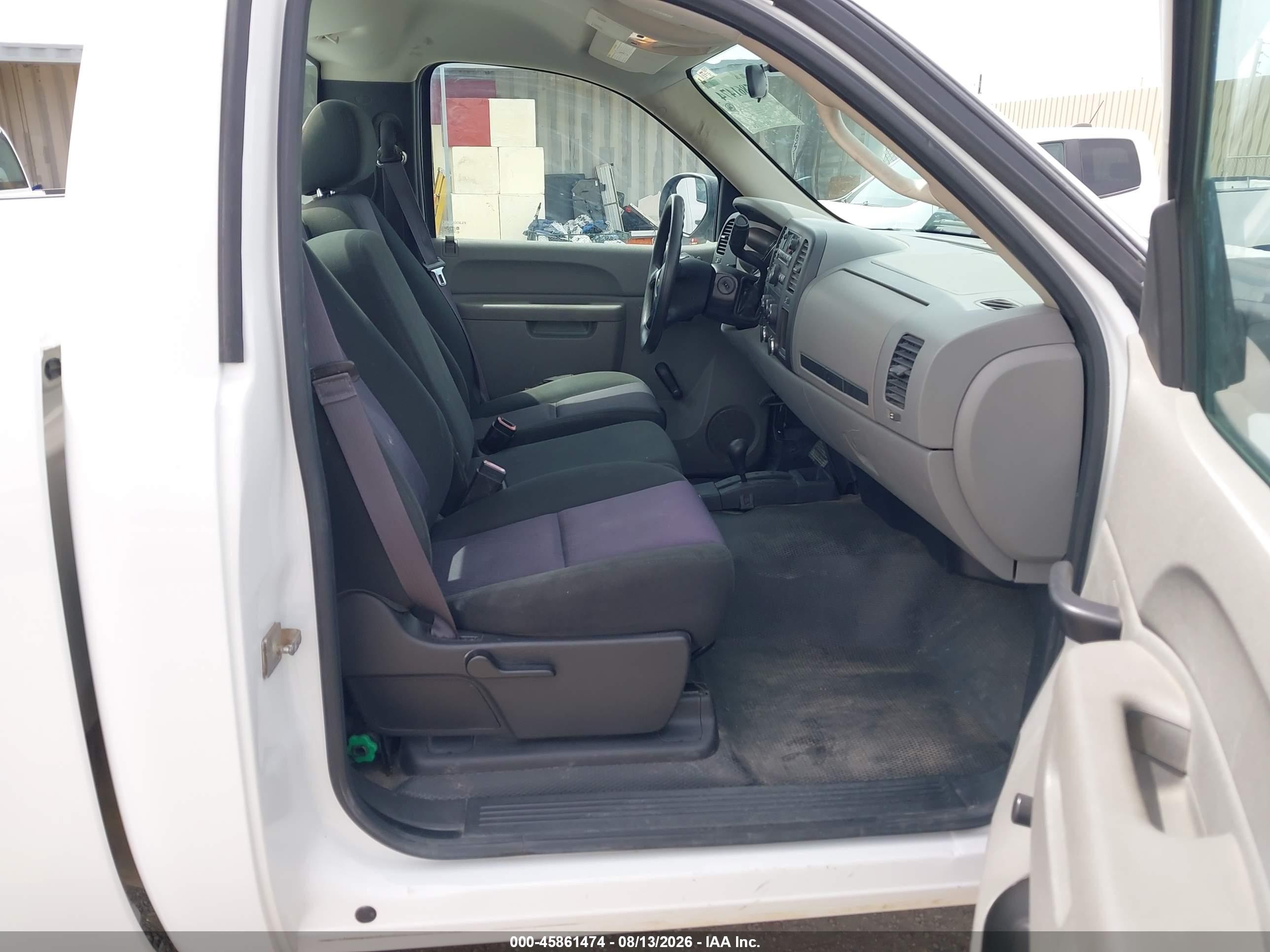 2013 Chevrolet Silverado 2500hd Work Truck White vin: 1GC0KVCG9DZ286285