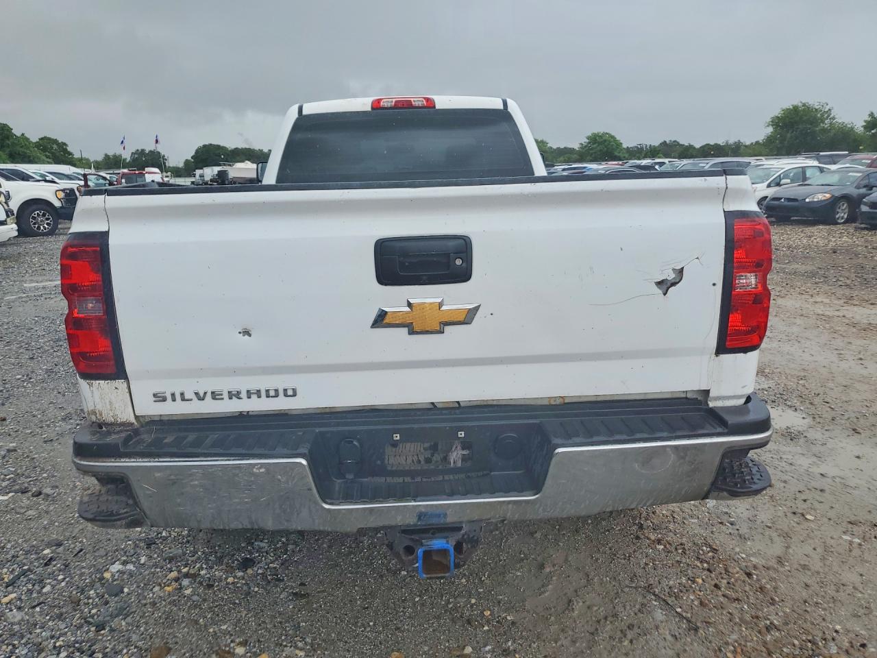 2016 Chevrolet Silverado C2500 Heavy Duty White vin: 1GC1CUEG1GF228640
