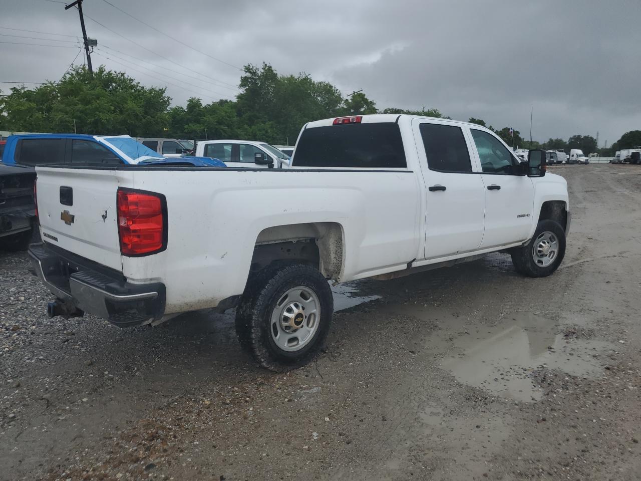 2016 Chevrolet Silverado C2500 Heavy Duty White vin: 1GC1CUEG1GF228640 Damage: Right Bed Side, Multiple Scratches Heavy, 3