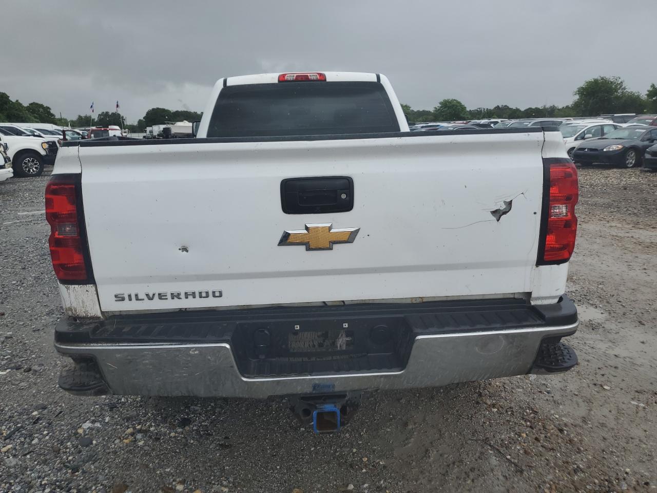 2016 Chevrolet Silverado C2500 Heavy Duty White vin: 1GC1CUEG1GF228640 Damage: Rear Metal Bumper Chrome, Dent(S) W/No Paint Dmg, > 12 Inches