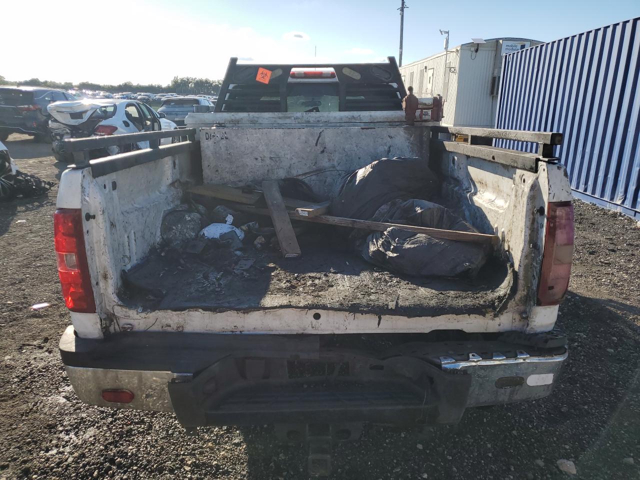 2013 Chevrolet Silverado C2500 Heavy Duty White vin: 1GC1CVCG5DF146981 Damage: Rear Metal Bumper Chrome, Dent(S) W/No Paint Dmg, 8 To 9 Inches