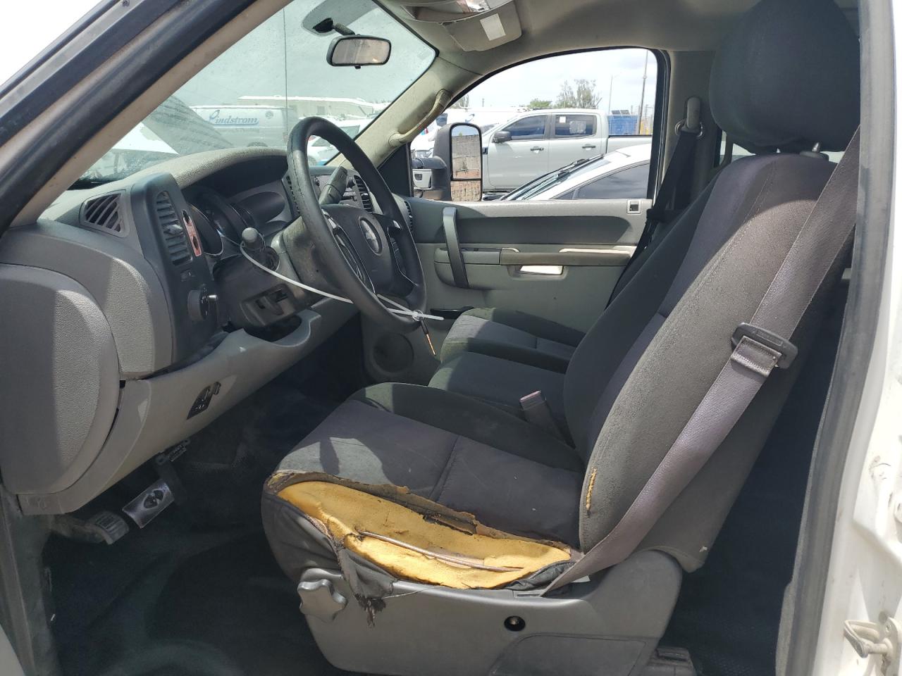 2013 Chevrolet Silverado C2500 Heavy Duty White vin: 1GC1CVCG5DF146981 Damage: Left Front Seat, Torn, > 12 Inches