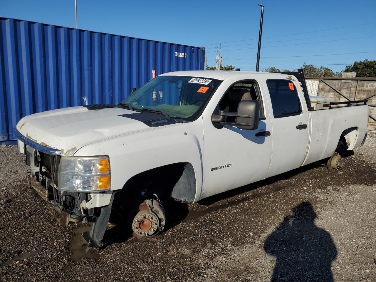 2013 Chevrolet Silverado C2500 Heavy Duty White vin: 1GC1CVCG5DF146981 Damage: Hood, Peeling, > 12 Inches