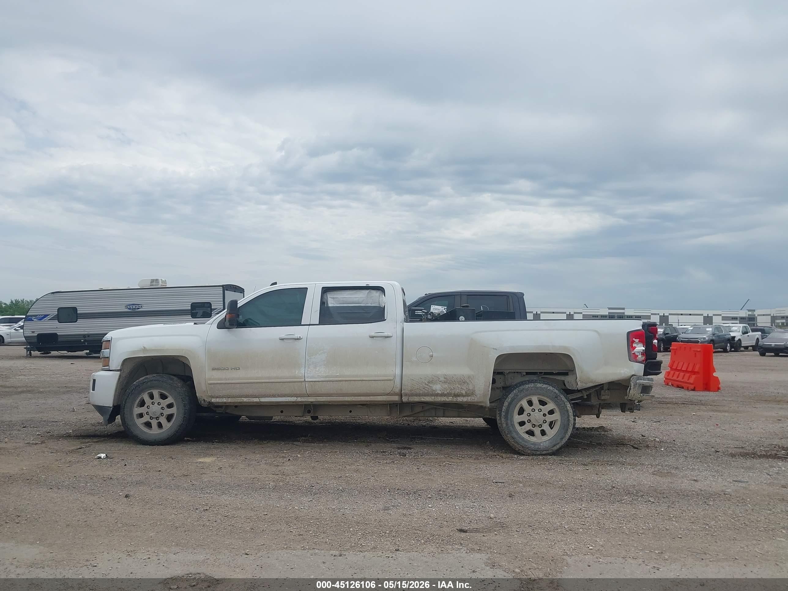 2015 Chevrolet Silverado 2500hd Lt White vin: 1GC1CVE89FF589742