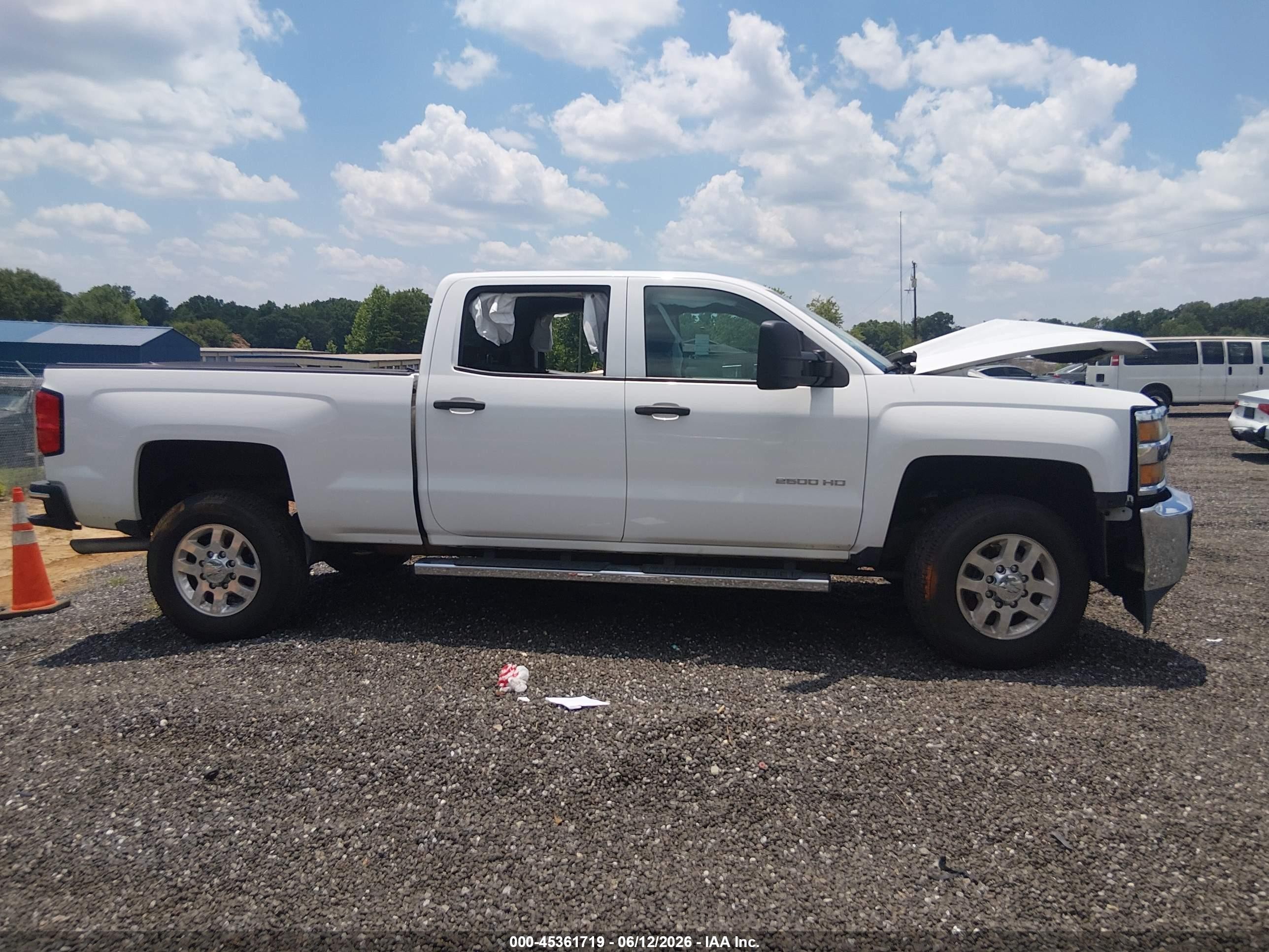 2015 Chevrolet Silverado 2500hd Lt White vin: 1GC1CVEG5FF130344