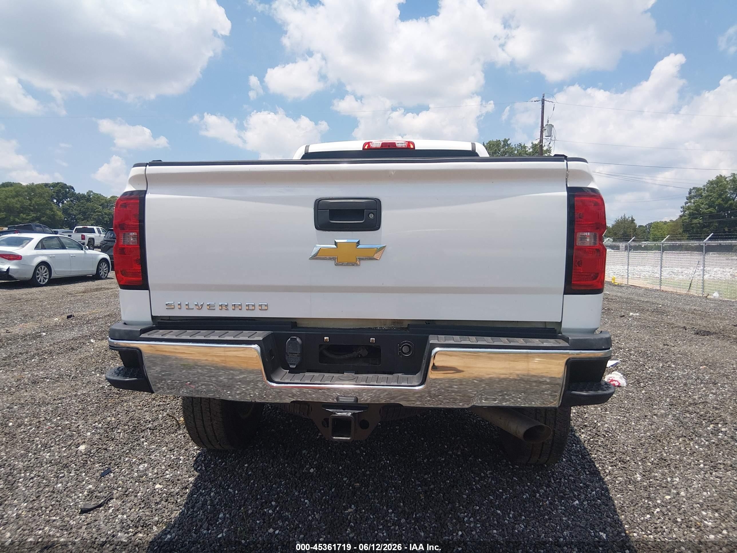 2015 Chevrolet Silverado 2500hd Lt White vin: 1GC1CVEG5FF130344