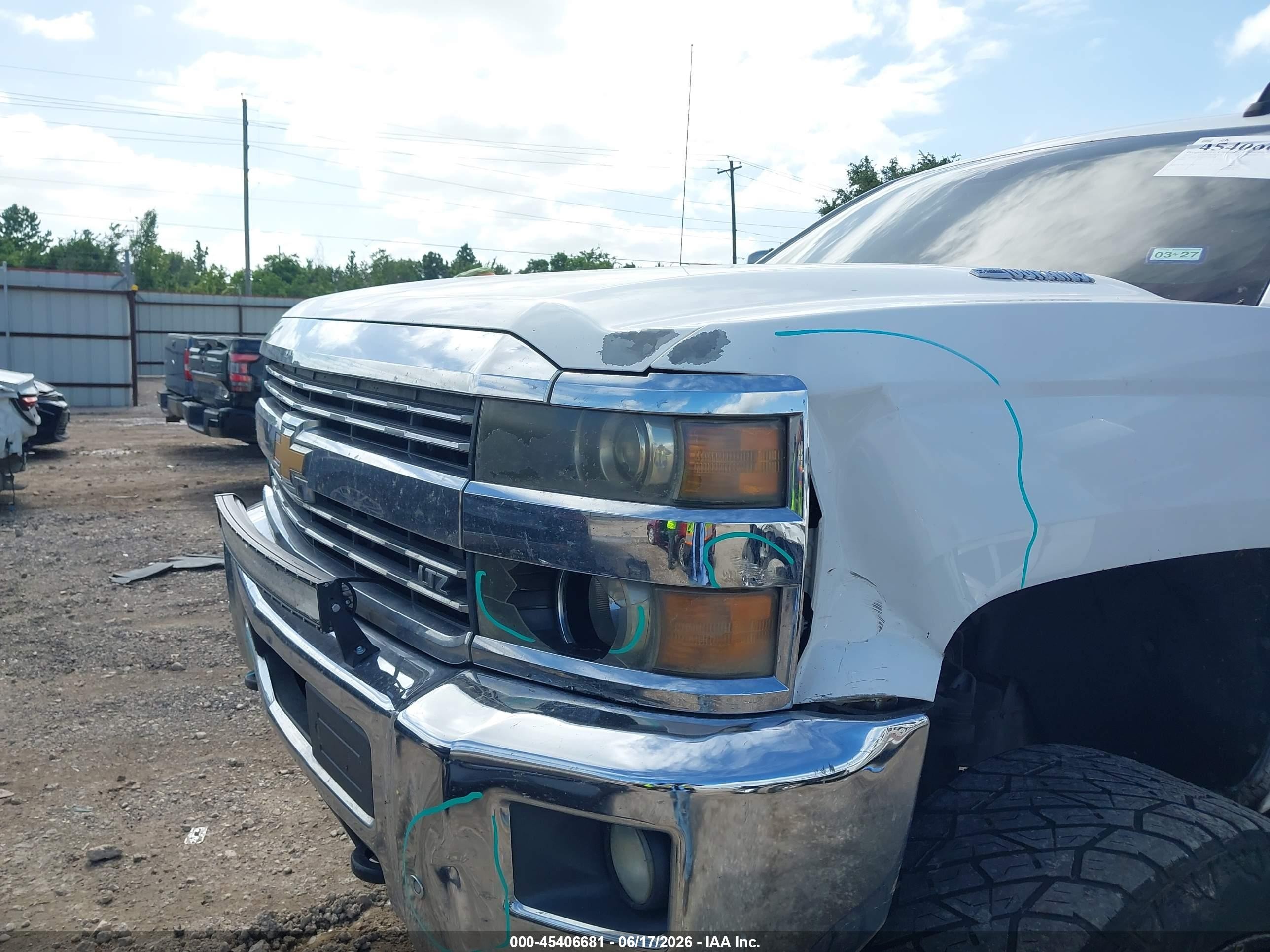 2015 Chevrolet Silverado 2500hd Ltz Белый vin: 1GC1CWE84FF593008