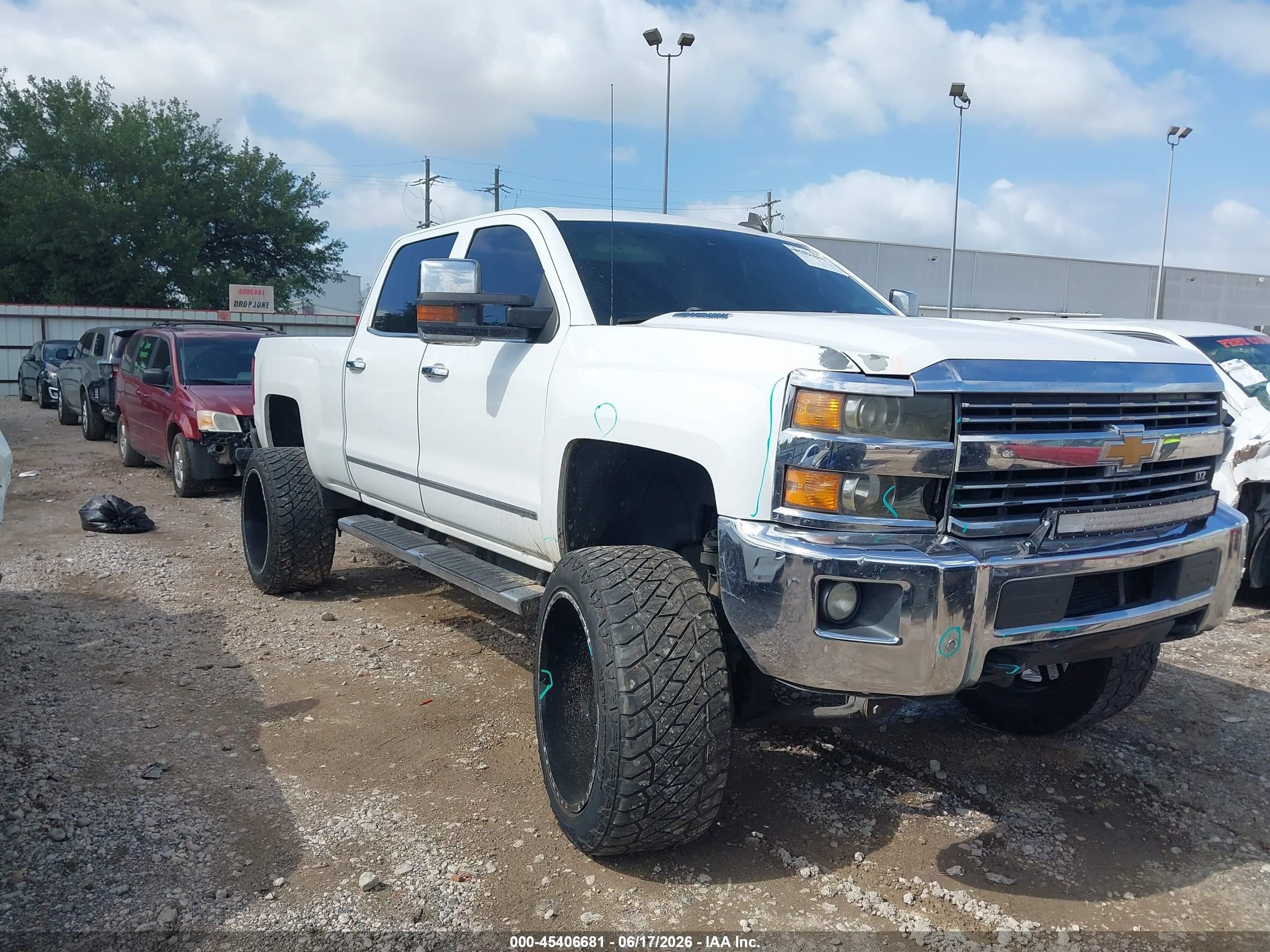 2015 Chevrolet Silverado 2500hd Ltz White vin: 1GC1CWE84FF593008