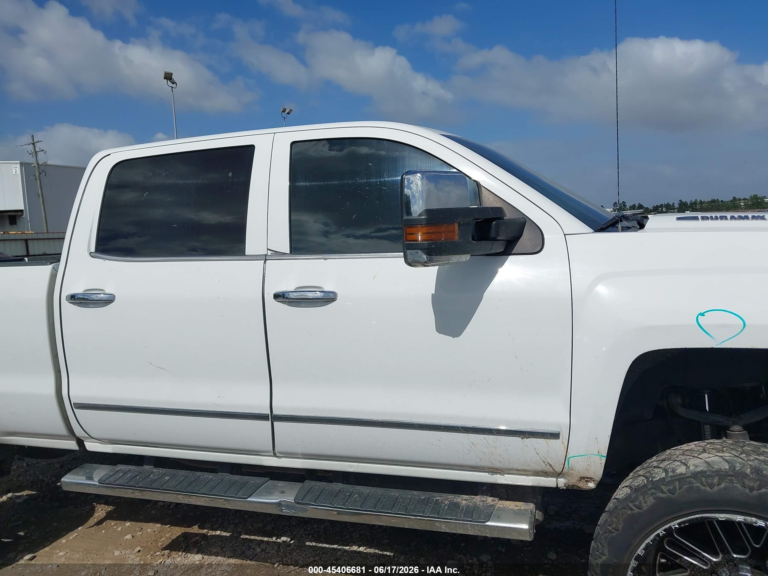 2015 Chevrolet Silverado 2500hd Ltz Белый vin: 1GC1CWE84FF593008