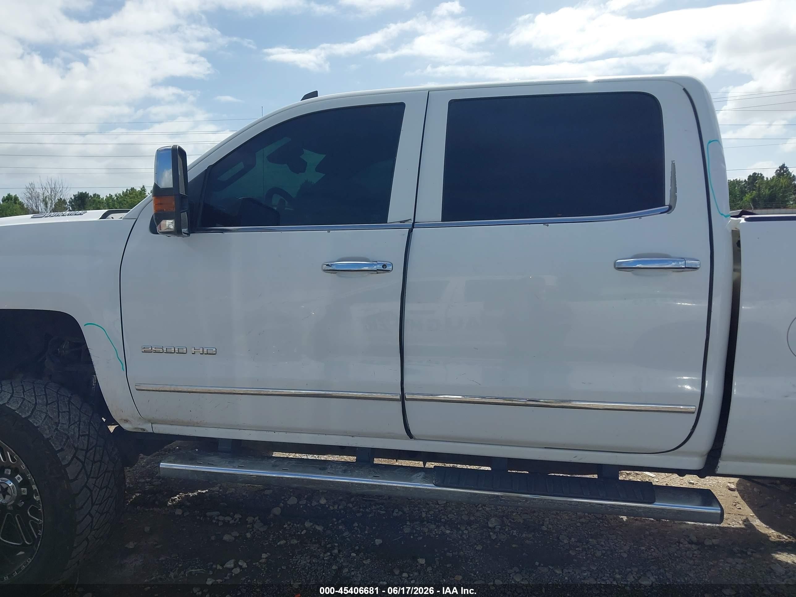 2015 Chevrolet Silverado 2500hd Ltz Белый vin: 1GC1CWE84FF593008