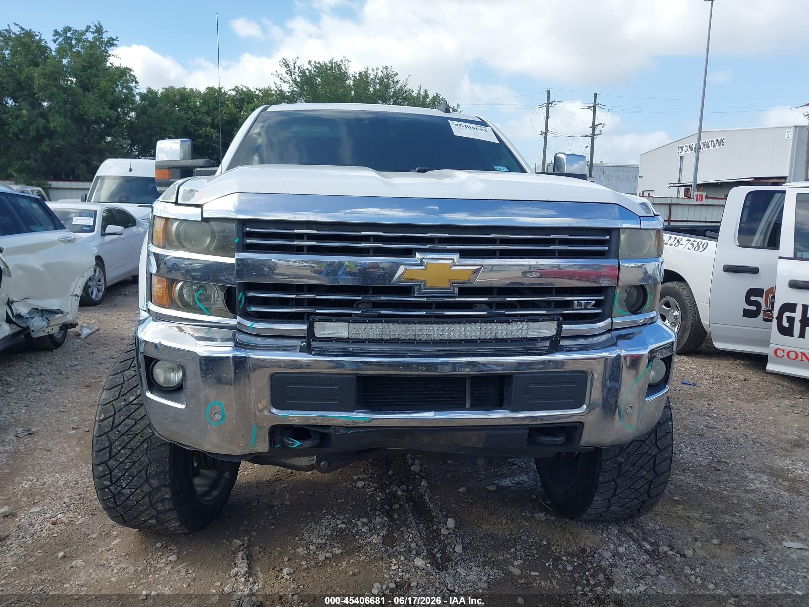 2015 Chevrolet Silverado 2500hd Ltz Белый vin: 1GC1CWE84FF593008