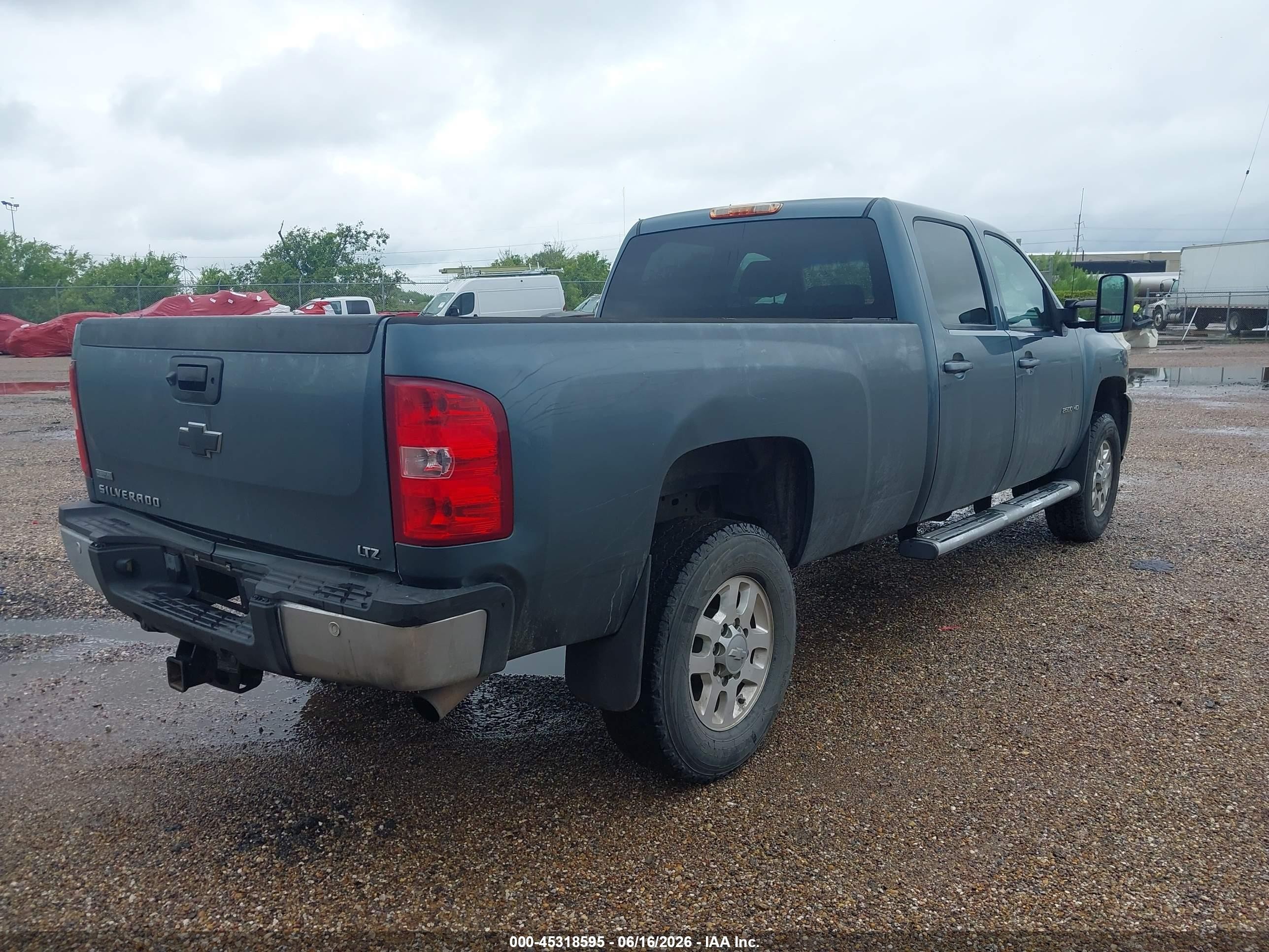 2012 Chevrolet Silverado 2500hd Ltz White vin: 1GC1CYEG9CF169399