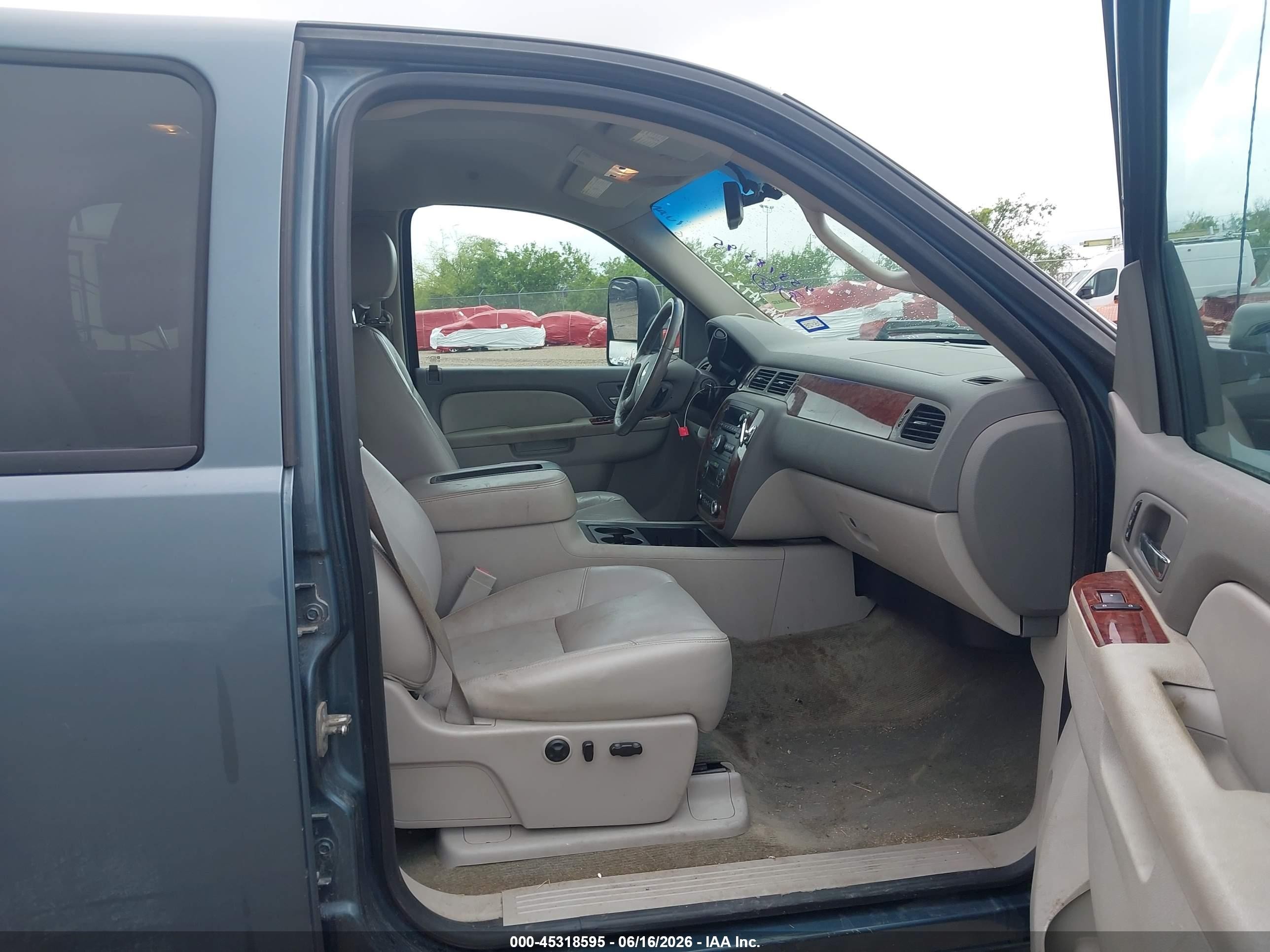 2012 Chevrolet Silverado 2500hd Ltz White vin: 1GC1CYEG9CF169399
