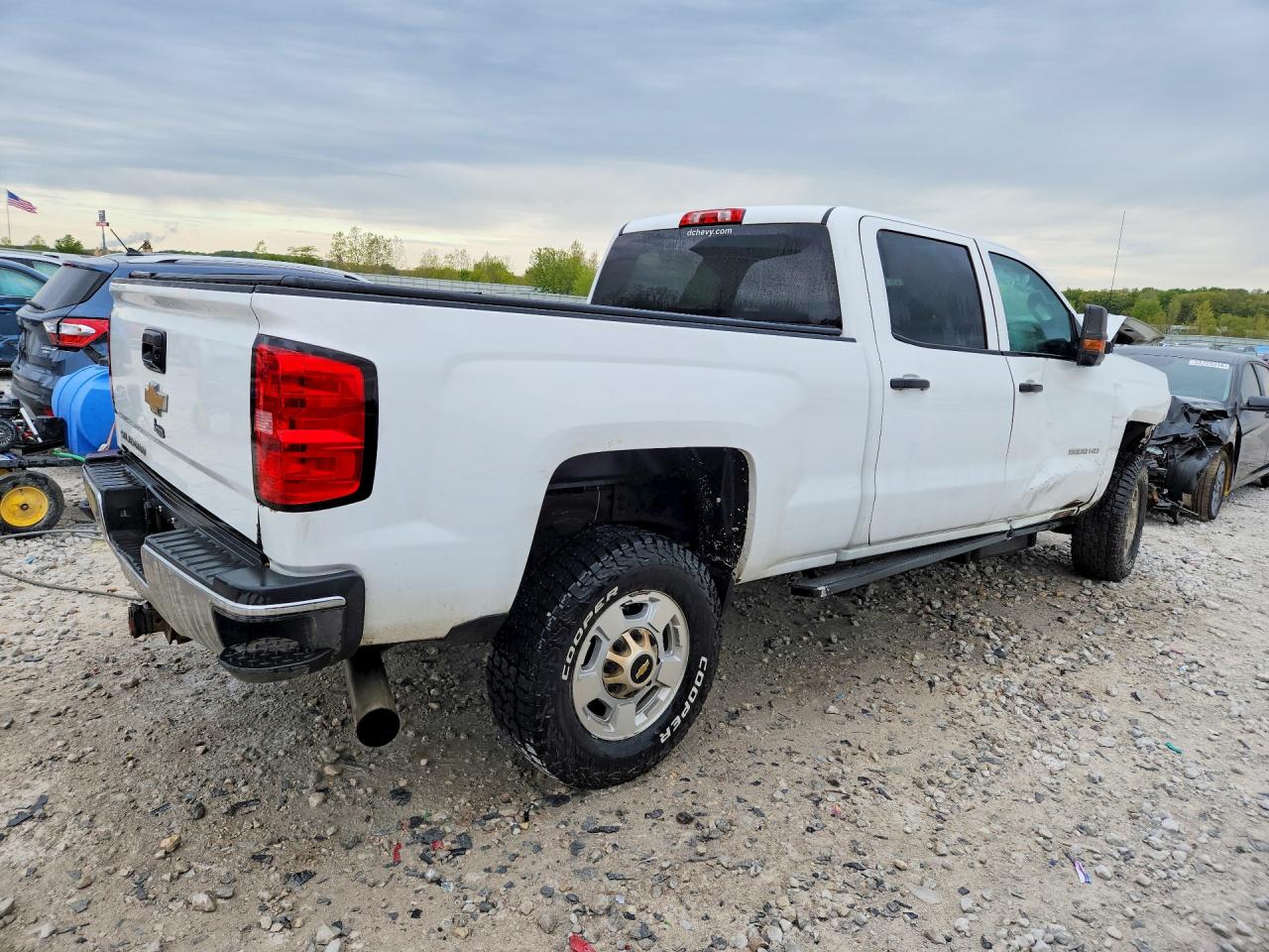 2015 Chevrolet Silverado K2500 Heavy Duty Белый vin: 1GC1KUE81FF562645