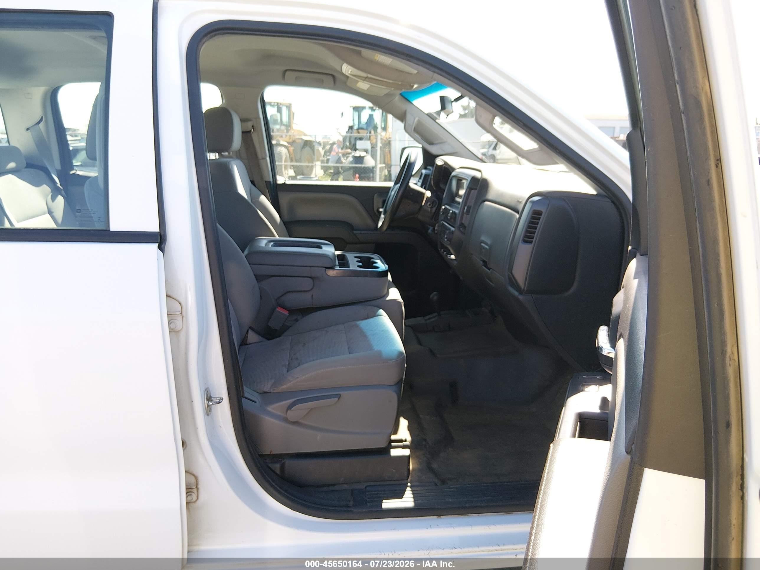 2015 Chevrolet Silverado 2500hd Built After Aug 14 Work Truck White vin: 1GC1KUE85FF640120
