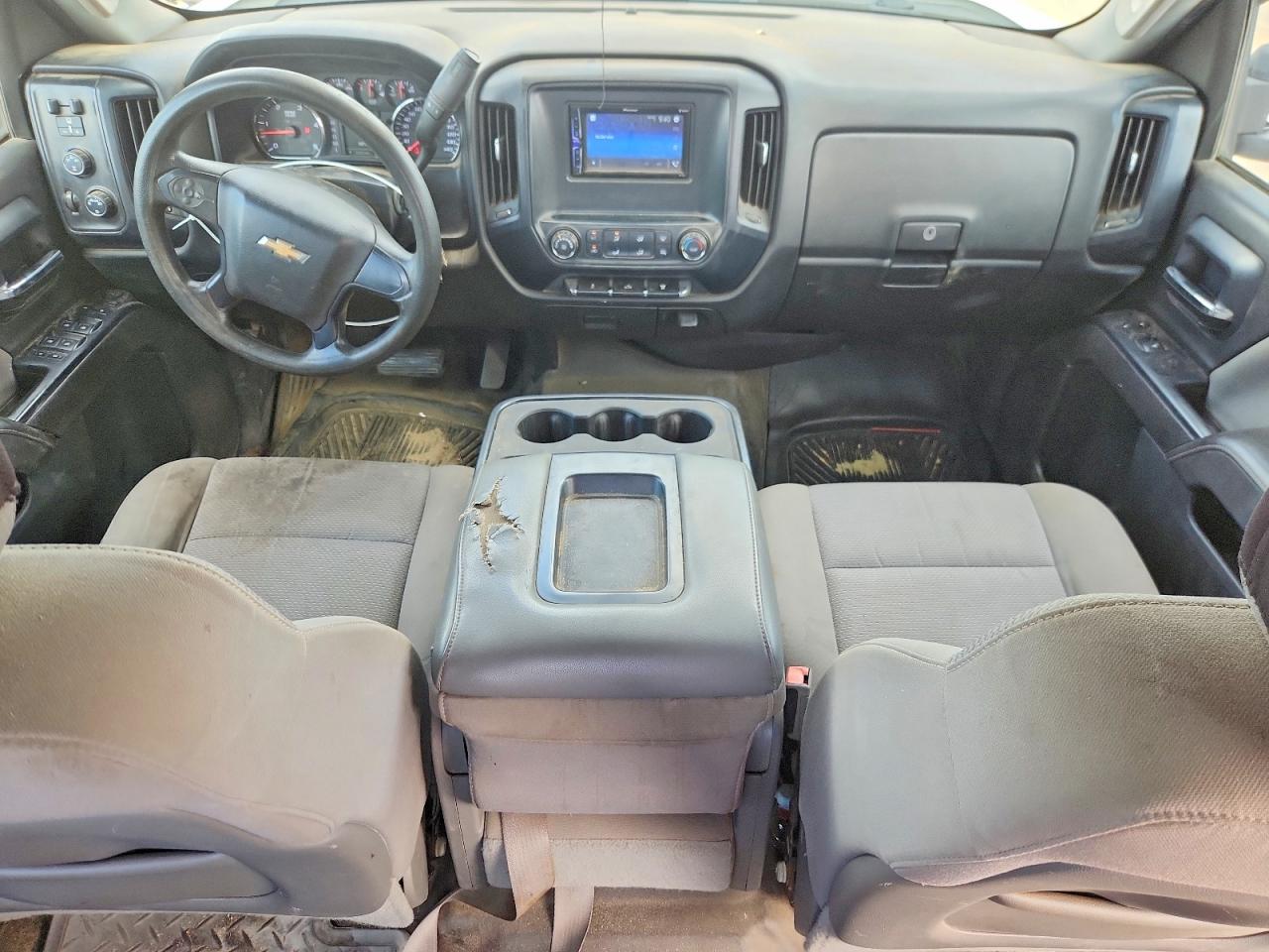 2015 Chevrolet Silverado K2500 Heavy Duty White vin: 1GC1KUE89FF176796