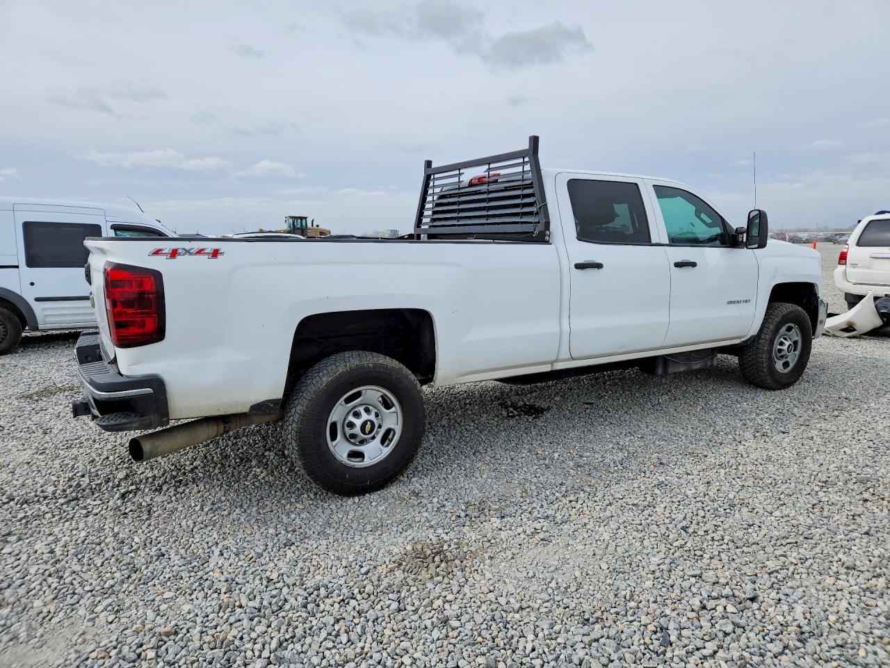 2015 Chevrolet Silverado K2500 Heavy Duty White vin: 1GC1KUE8XFF150742