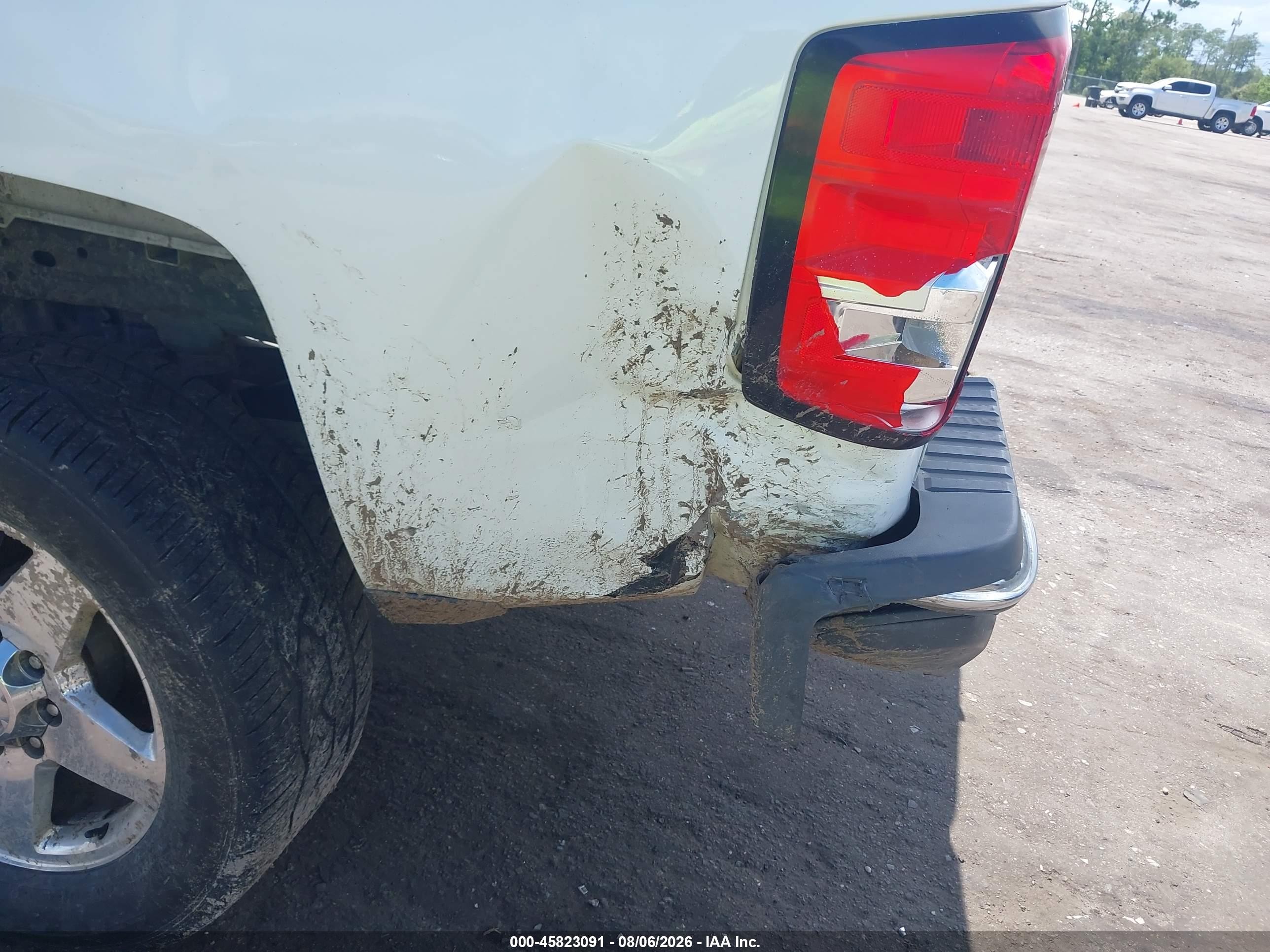 2015 Chevrolet Silverado 2500hd Built After Aug 14 Work Truck White vin: 1GC1KUE8XFF512293