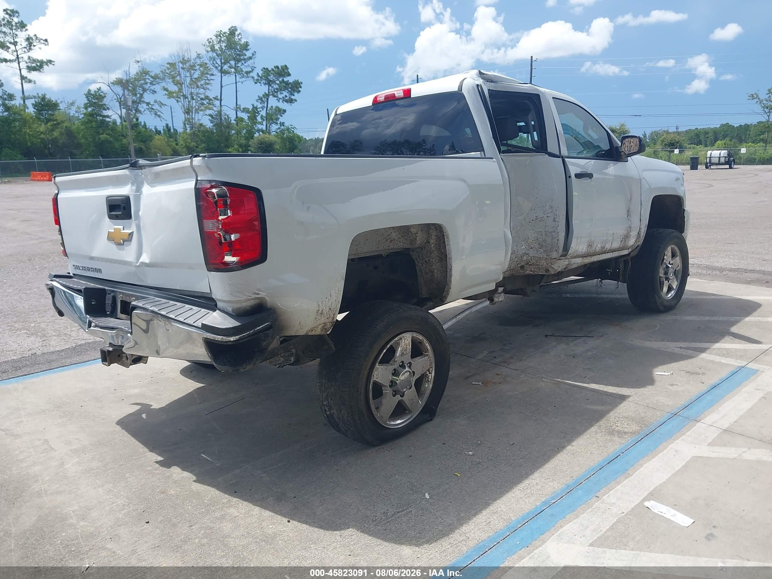 2015 Chevrolet Silverado 2500hd Built After Aug 14 Work Truck White vin: 1GC1KUE8XFF512293