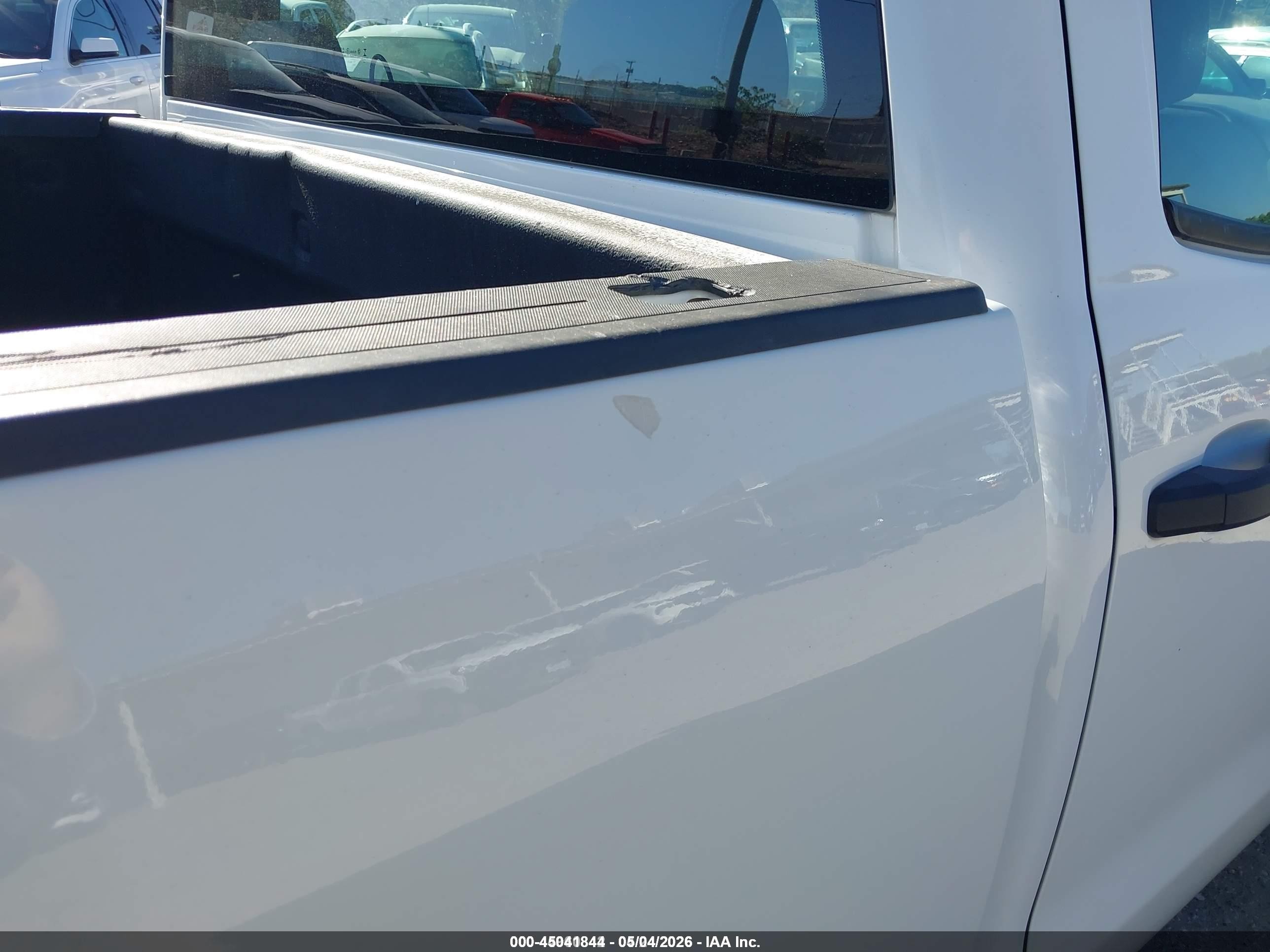 2017 Chevrolet Silverado 2500hd Wt White vin: 1GC1KUEG0HF181850