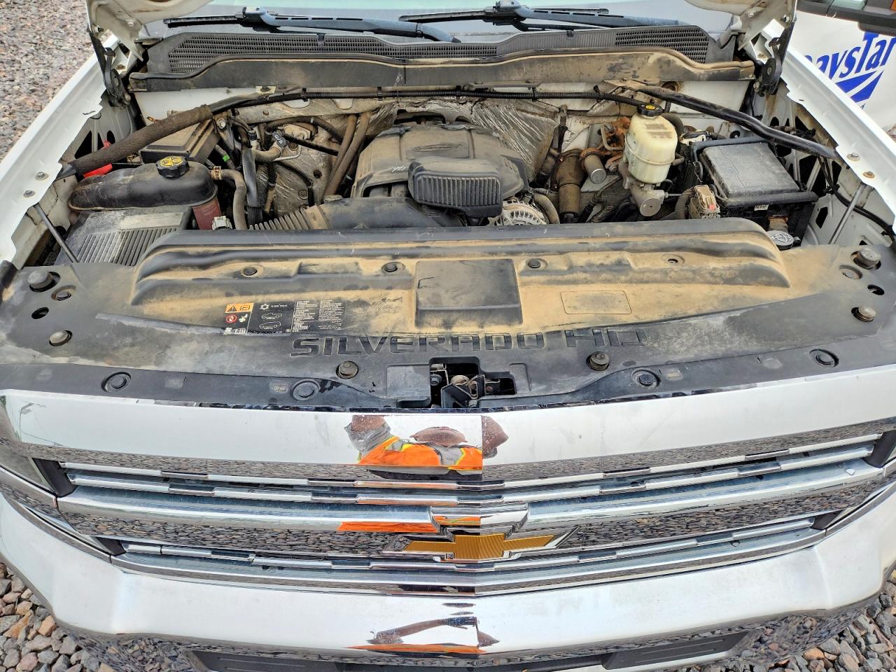 2015 Chevrolet Silverado K2500 Heavy Duty White vin: 1GC1KUEG1FF617151