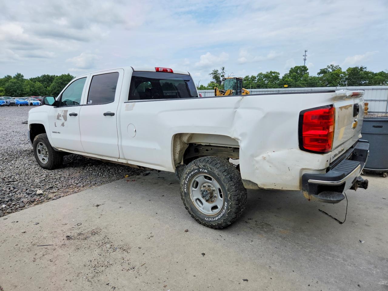 2015 Chevrolet Silverado K2500 Heavy Duty White vin: 1GC1KUEG4FF137119