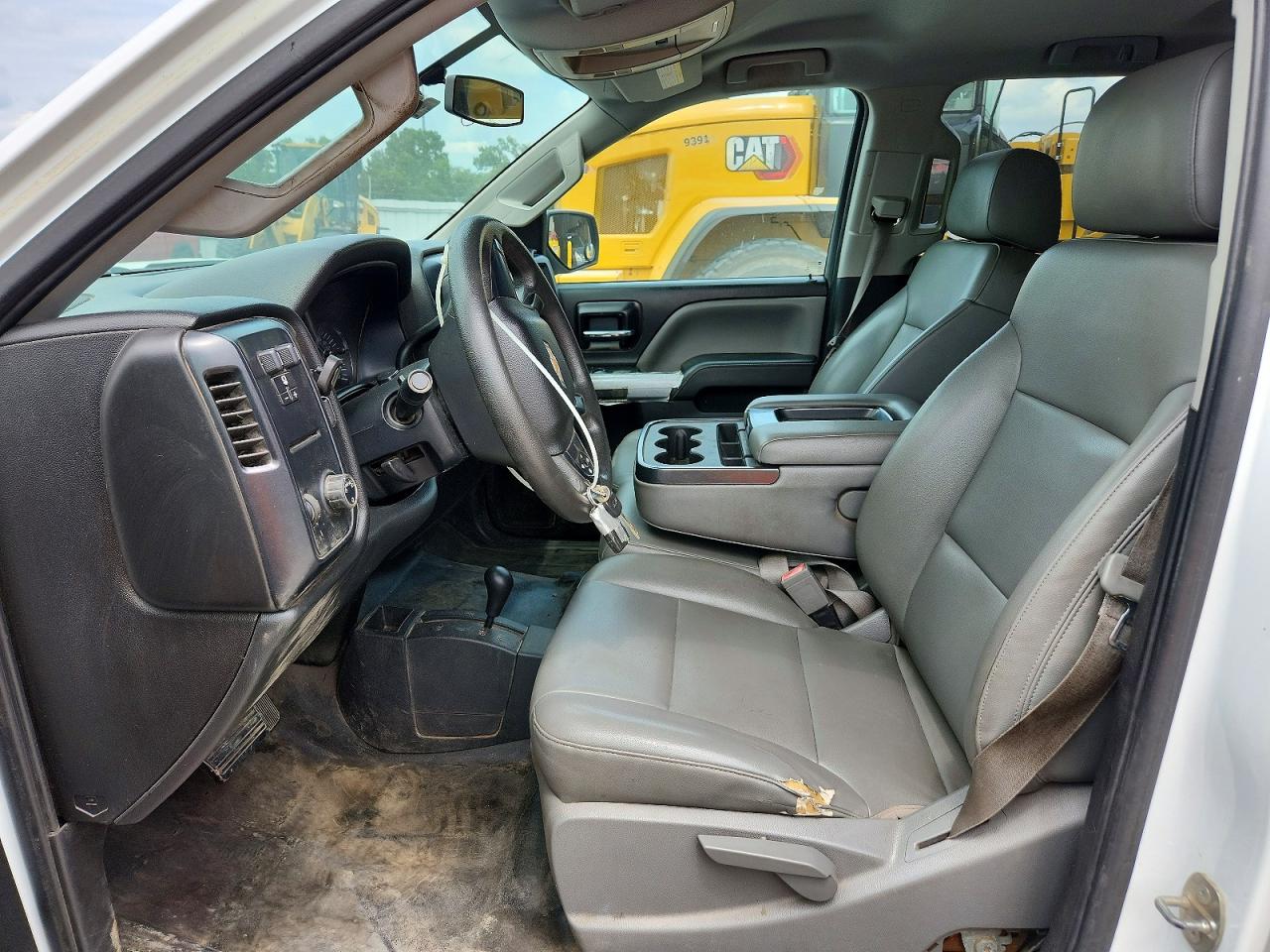 2015 Chevrolet Silverado K2500 Heavy Duty White vin: 1GC1KUEG4FF137119