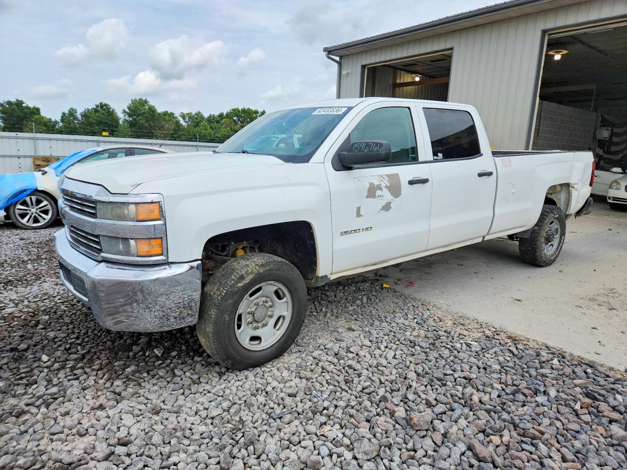 2015 Chevrolet Silverado K2500 Heavy Duty White vin: 1GC1KUEG4FF137119