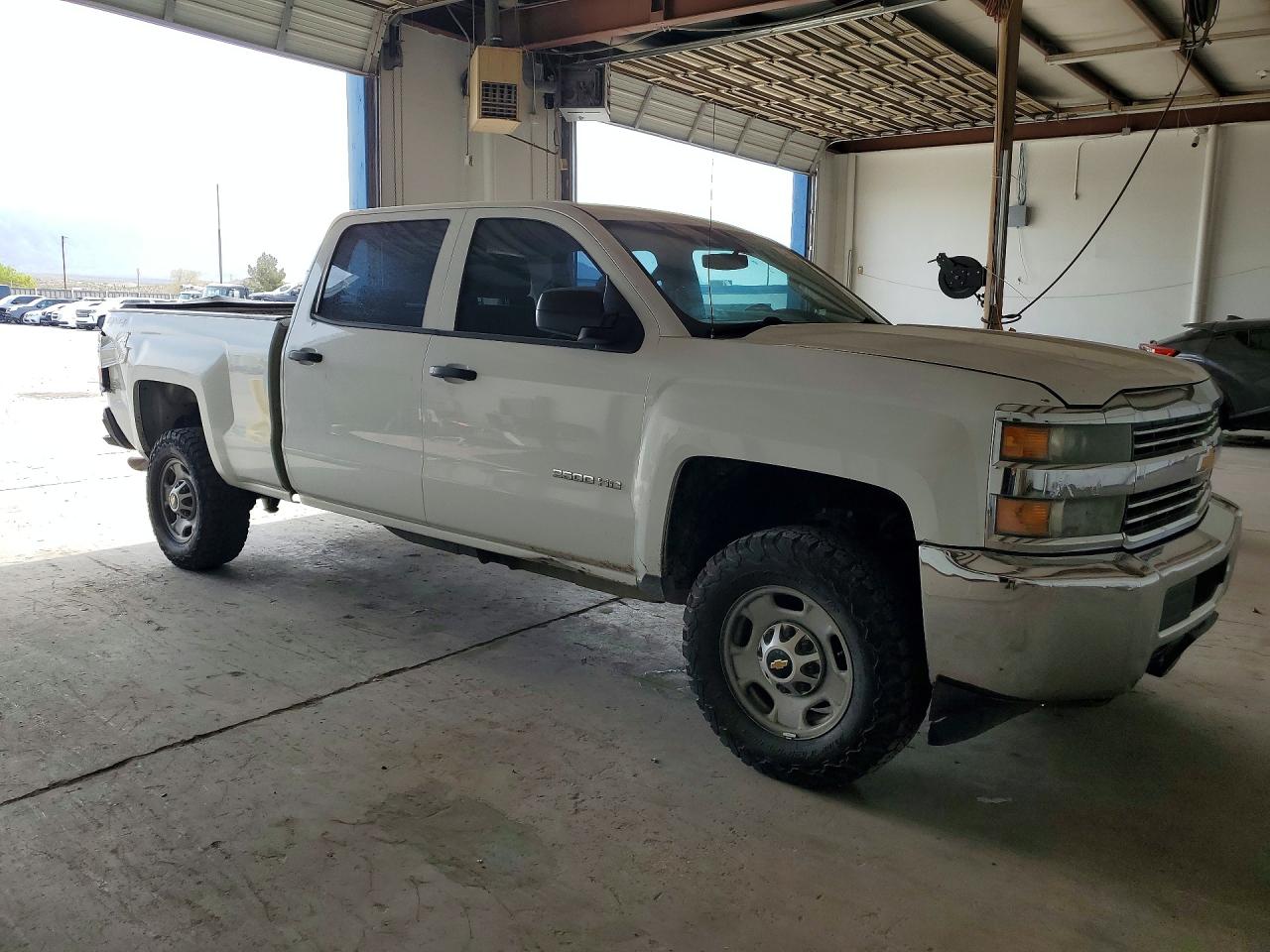 2015 Chev 2500 Extended Cab Hd White vin: 1GC1KUEG6FF629795