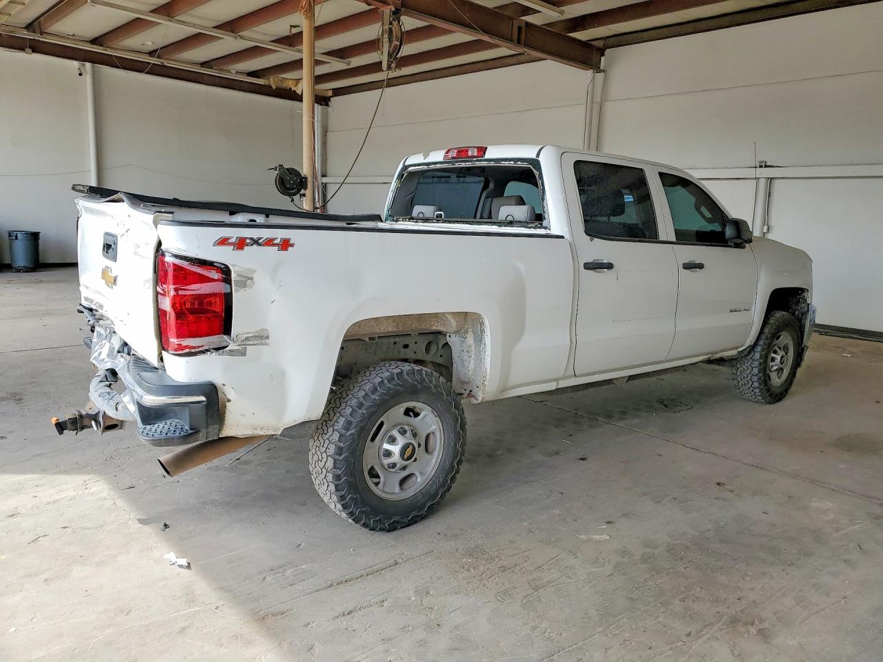 2015 Chev 2500 Extended Cab Hd White vin: 1GC1KUEG6FF629795