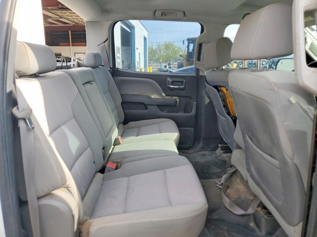 2015 Chev 2500 Extended Cab Hd White vin: 1GC1KUEG6FF629795