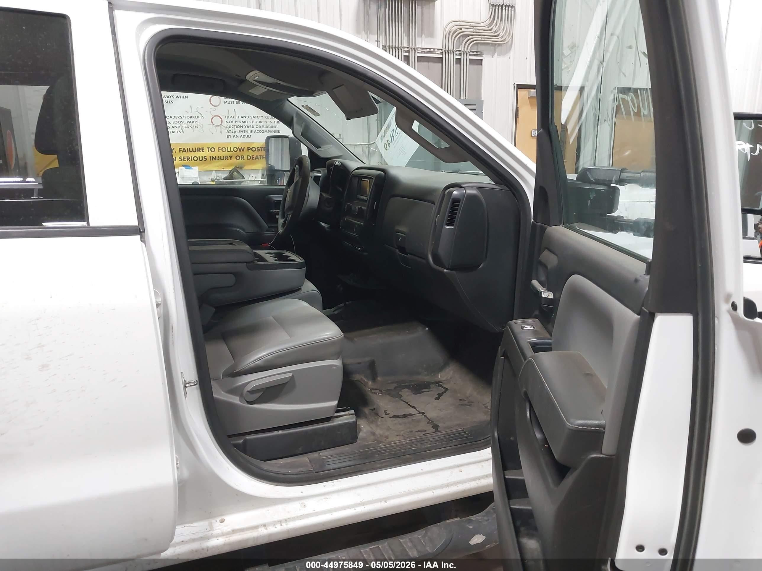 2015 Chevrolet Silverado 2500hd Wt Белый vin: 1GC1KUEG6FF643549