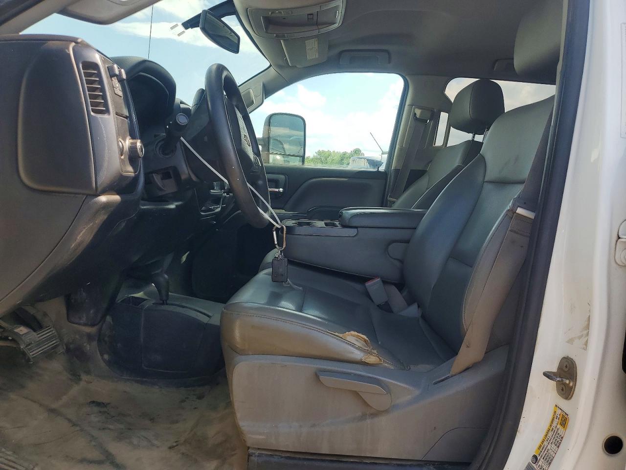 2015 Chevrolet Silverado K2500 Heavy Duty White vin: 1GC1KUEG7FF155162