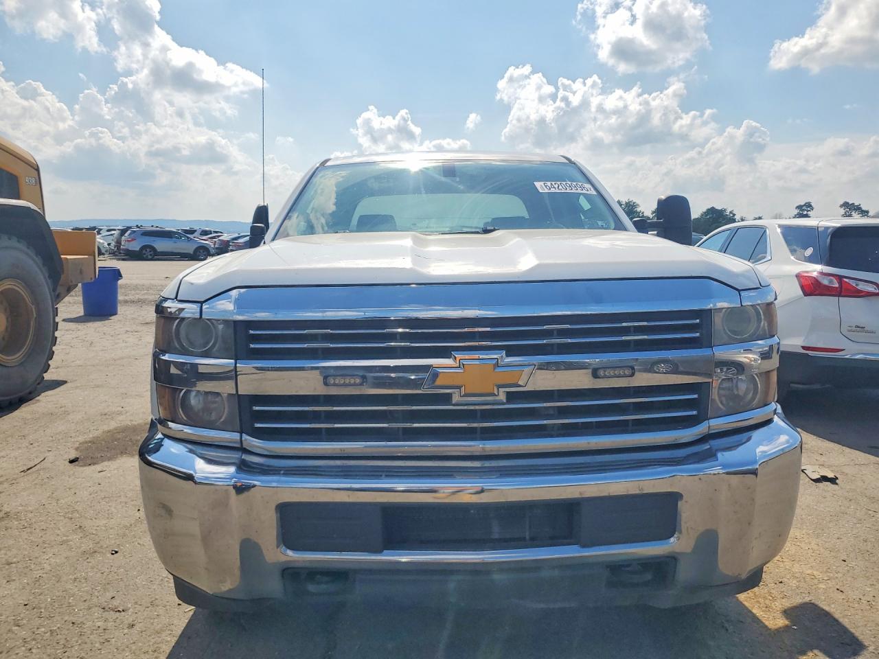 2015 Chevrolet Silverado K2500 Heavy Duty White vin: 1GC1KUEG7FF155162