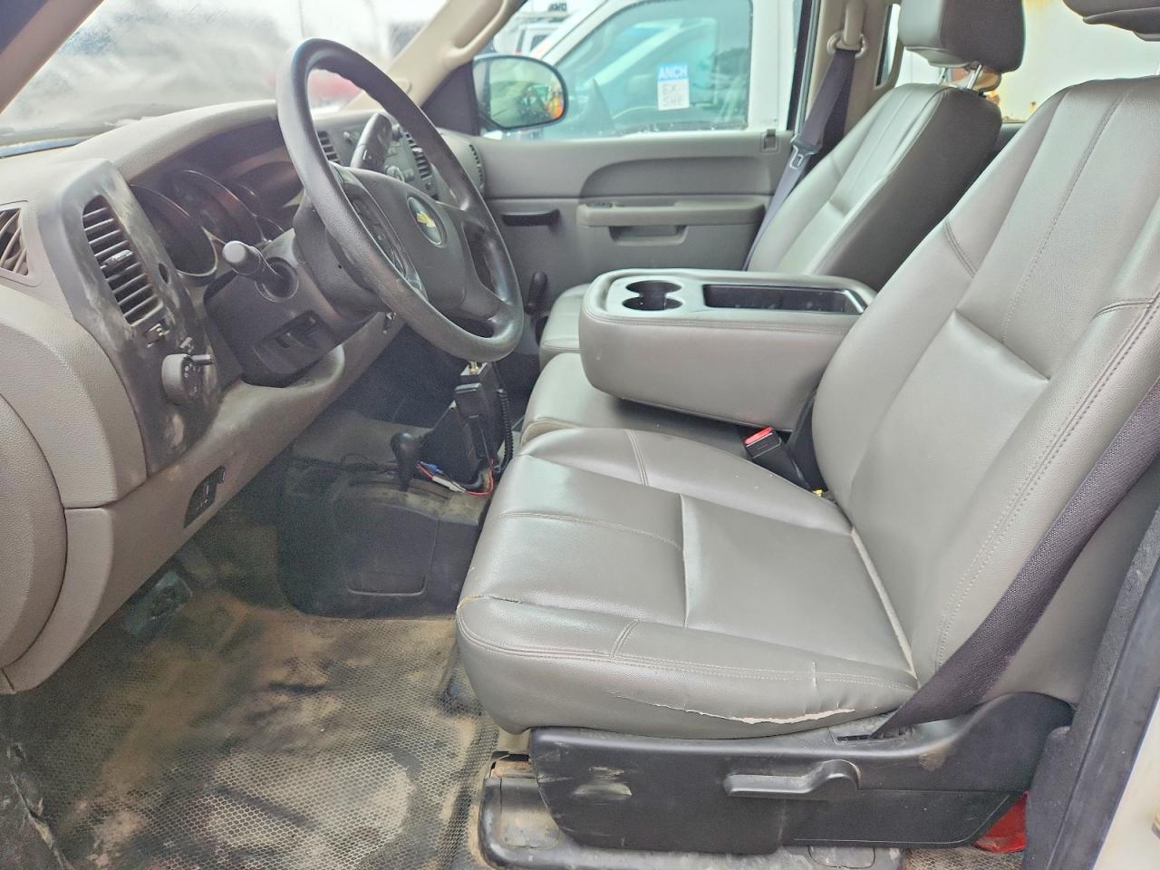 2012 Chevrolet Silverado K2500 Heavy Duty White vin: 1GC1KVC82CF153428