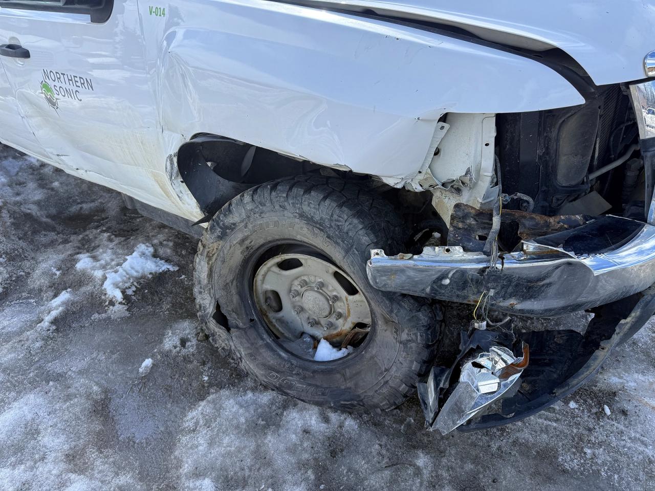 2011 Chevrolet Silverado K2500 Heavy Duty White vin: 1GC1KVC83BF220858