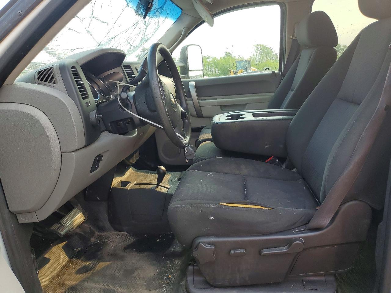 2012 Chevrolet Silverado K2500 Heavy Duty Белый vin: 1GC1KVC85CF146859