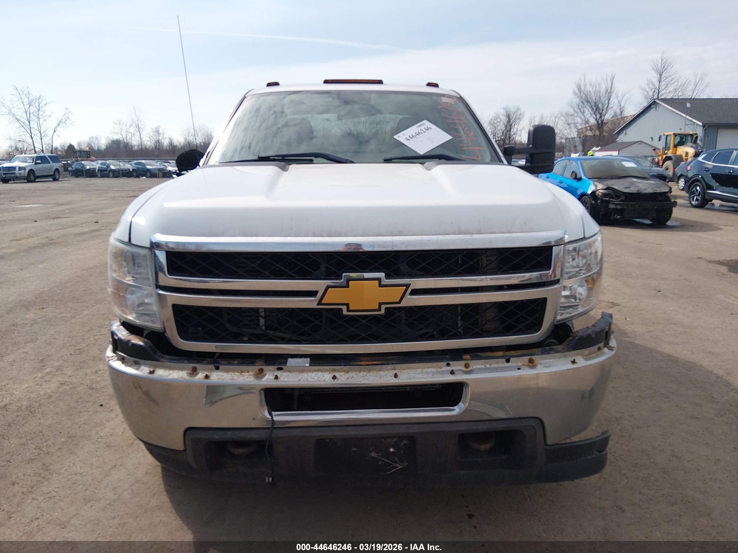 2014 Chevrolet Silverado 2500hd Work Truck White vin: 1GC1KVC89EF186056